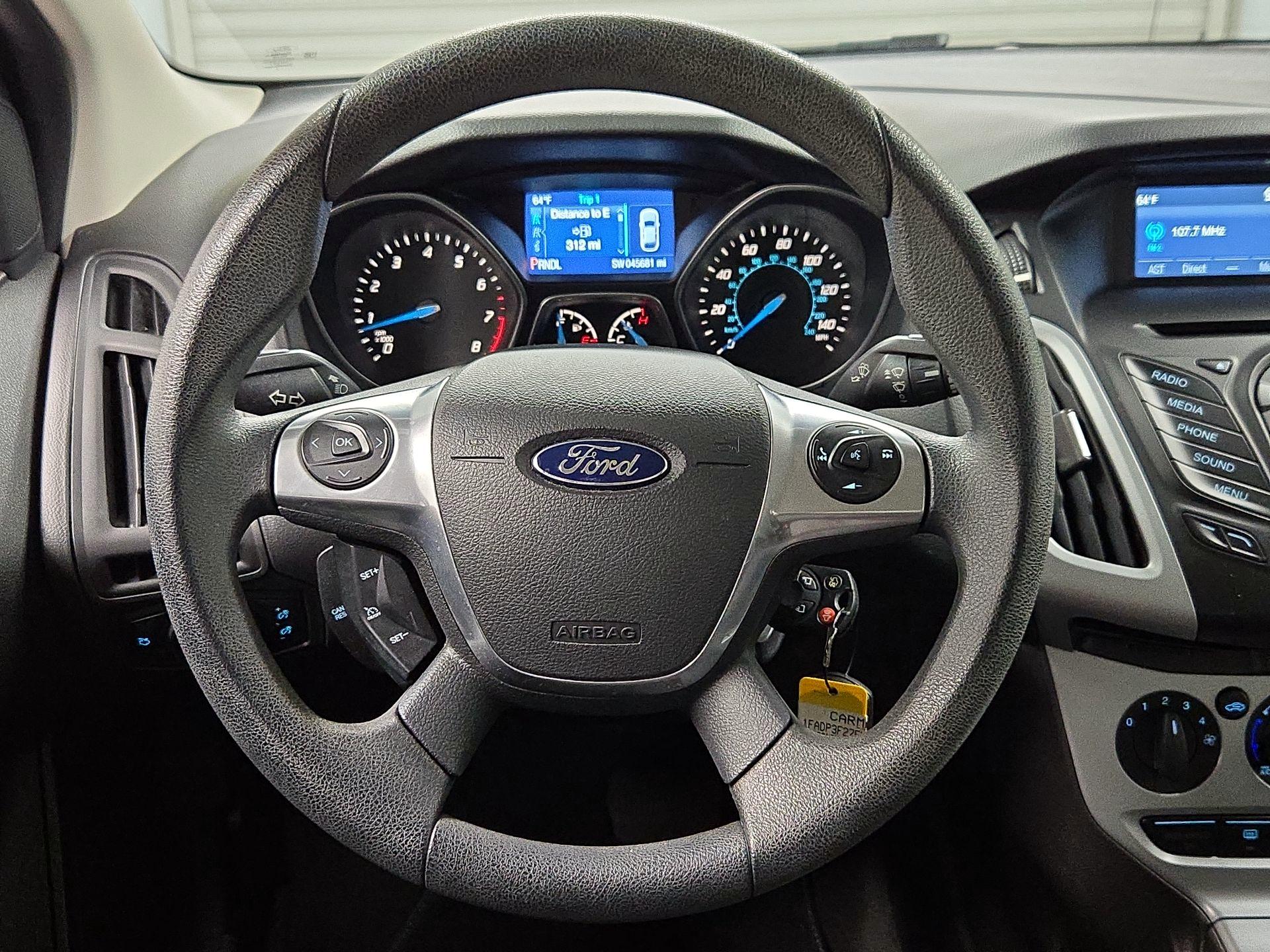 Thumbnail: 2014 Ford Focus - 10