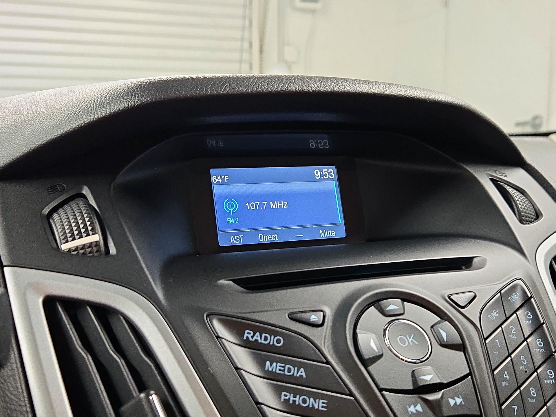 Thumbnail: 2014 Ford Focus - 14