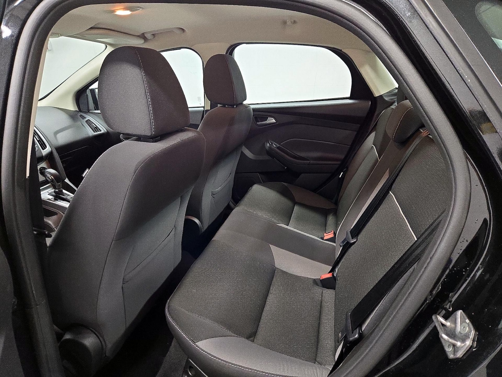 2014 Ford Focus SE - Photo 19