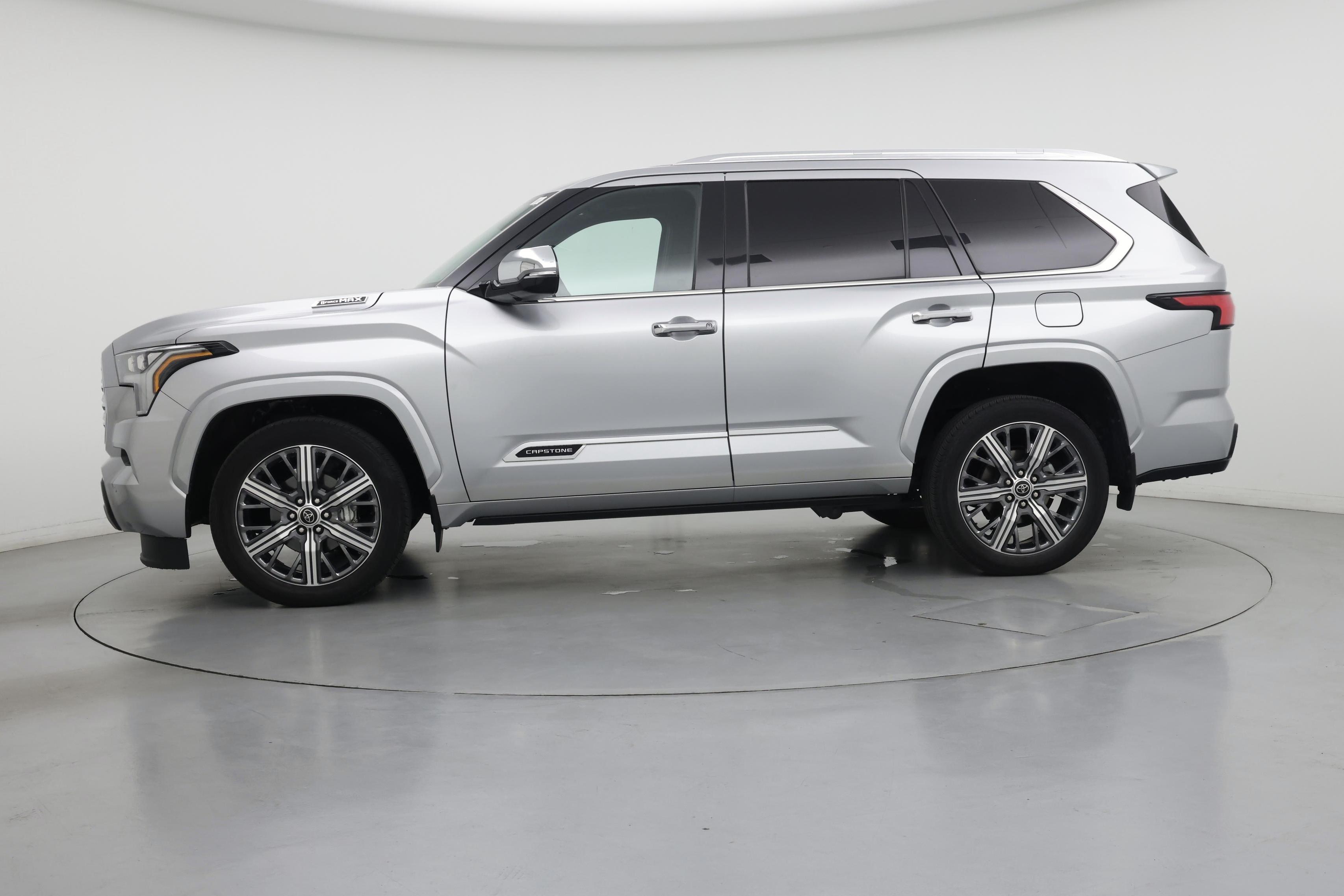 Thumbnail: 2023 Toyota Sequoia - 3