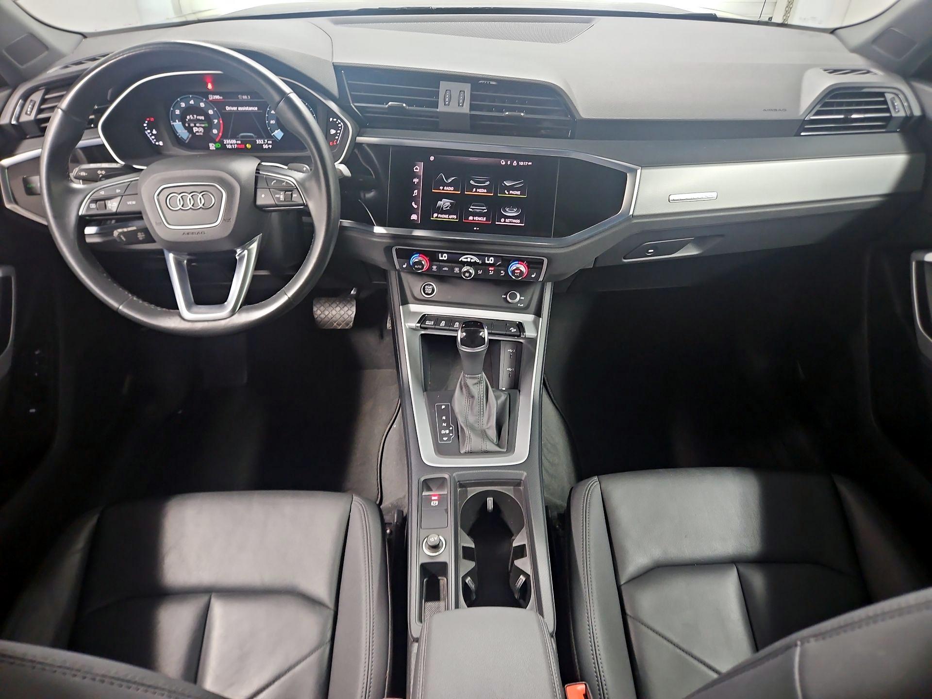 Thumbnail: 2022 Audi Q3 - 9