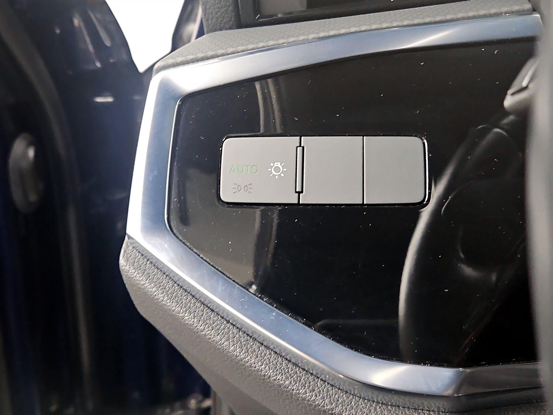 Thumbnail: 2022 Audi Q3 - 13
