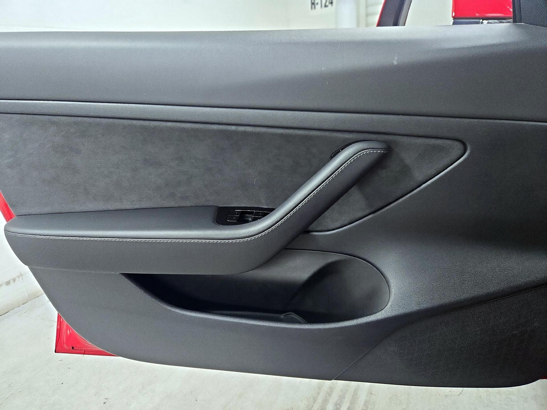 Thumbnail: 2020 Tesla Model 3 - 12