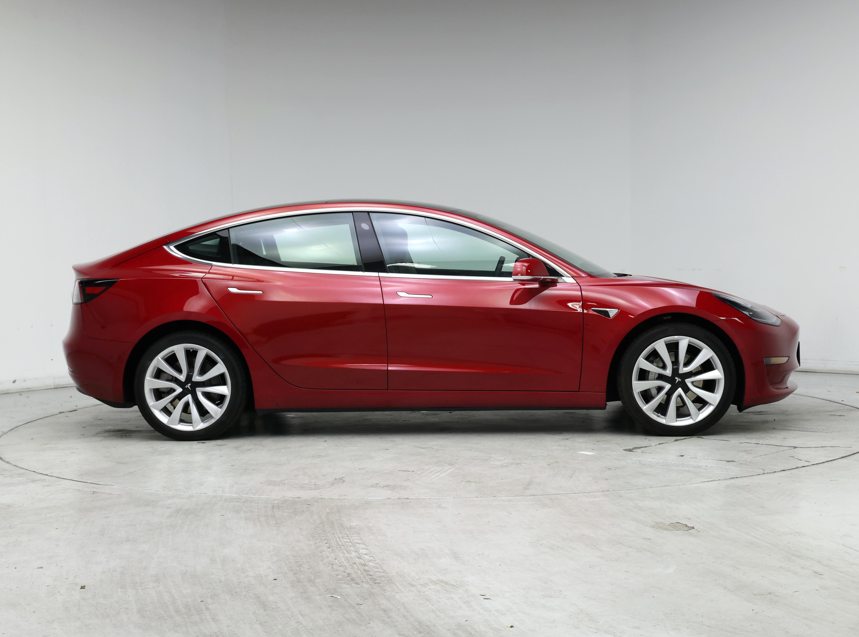 Thumbnail: 2020 Tesla Model 3 - 7