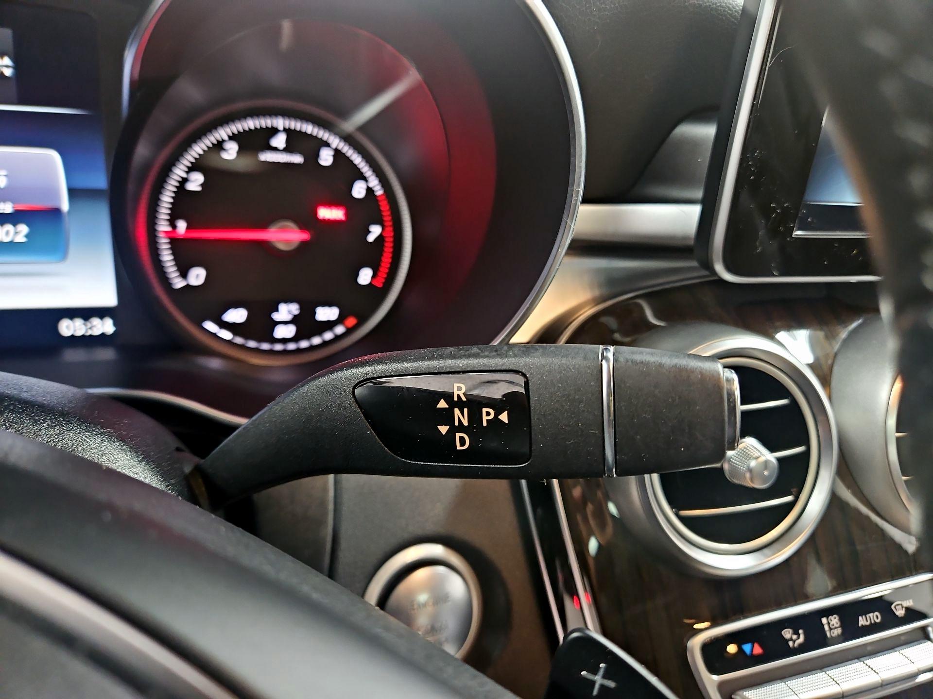 Thumbnail: 2016 Mercedes-Benz C-Class - 17