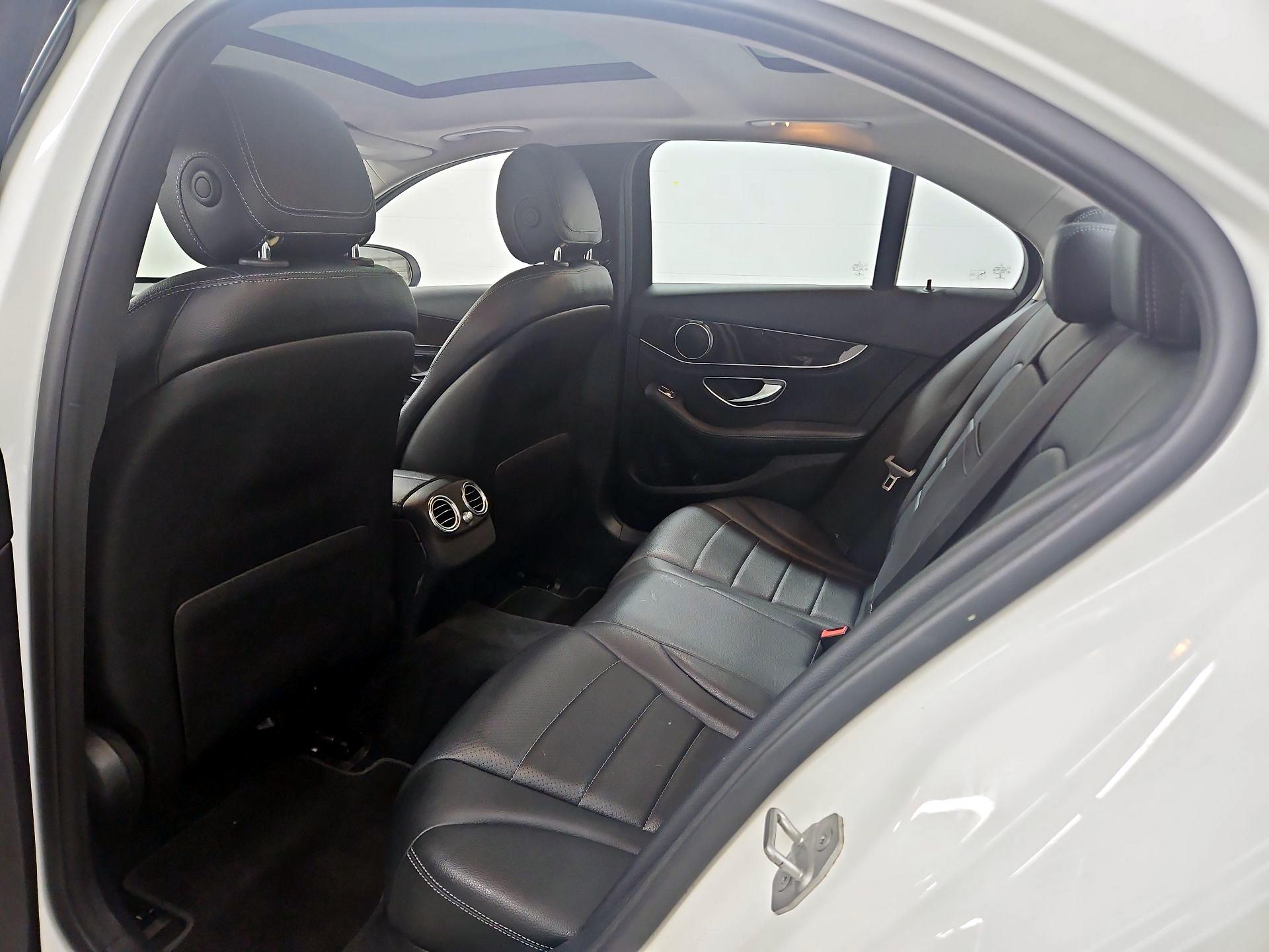 Thumbnail: 2016 Mercedes-Benz C-Class - 20