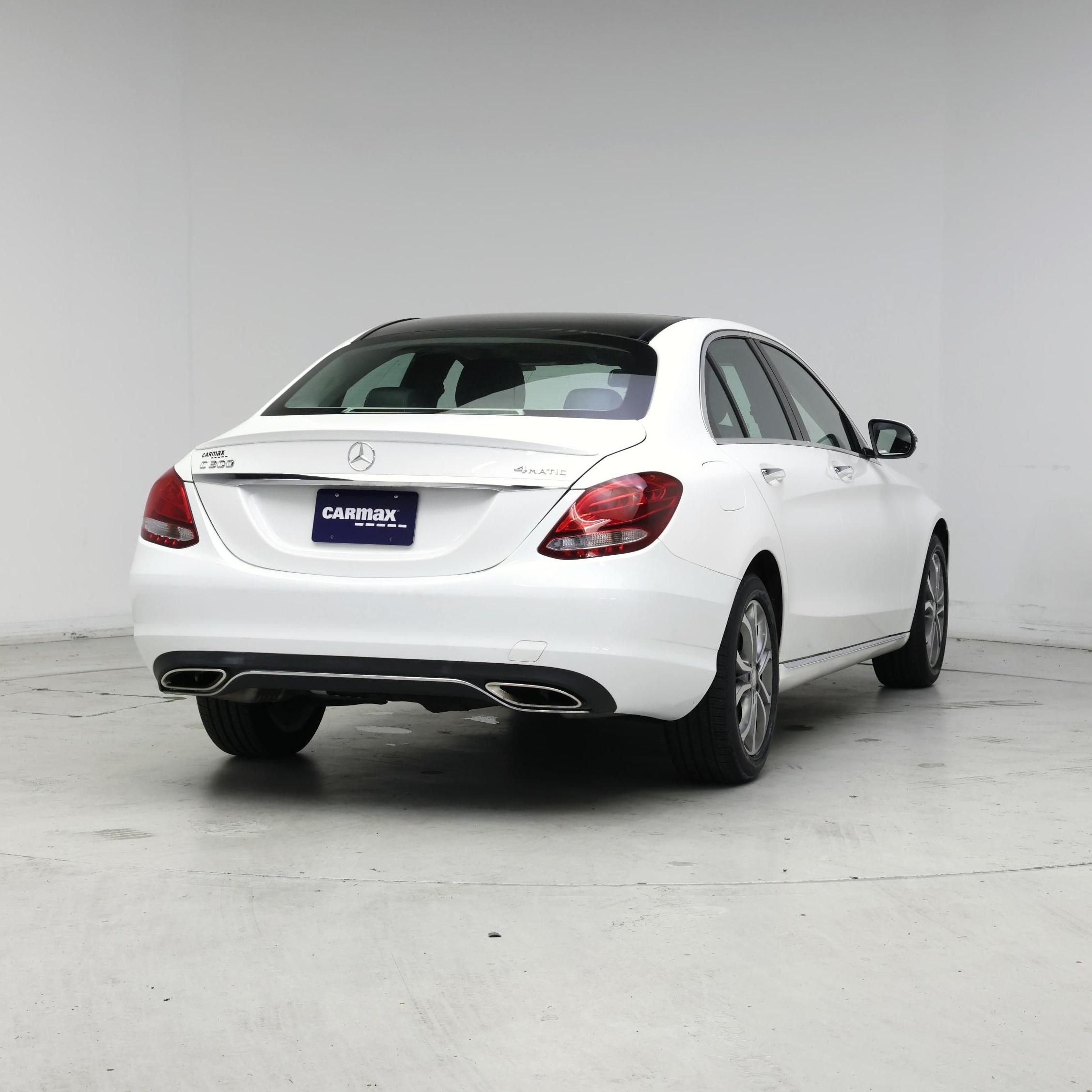 Thumbnail: 2016 Mercedes-Benz C-Class - 8