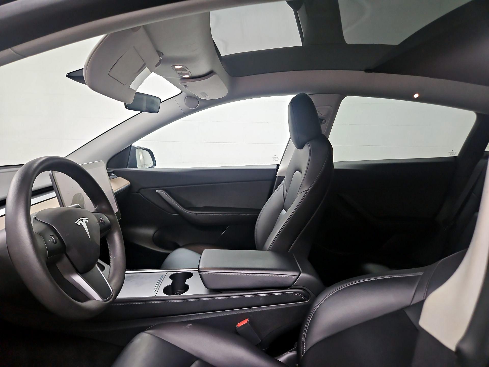 Thumbnail: 2022 Tesla Model Y - 19