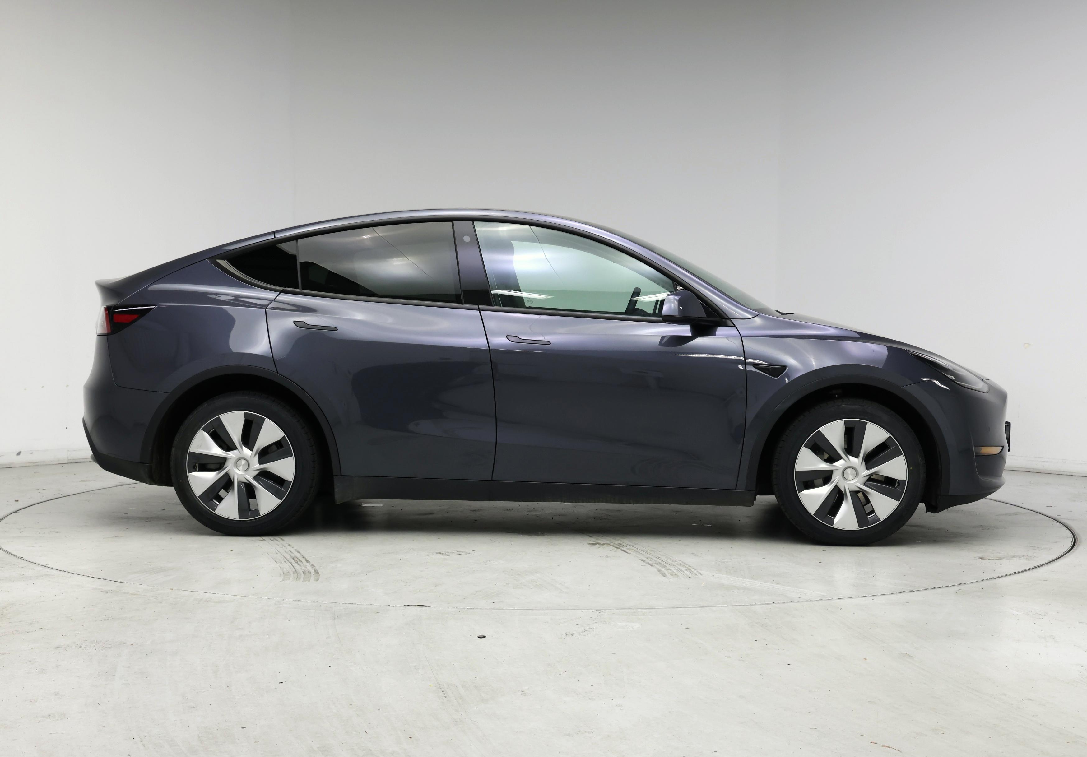 Thumbnail: 2022 Tesla Model Y - 7