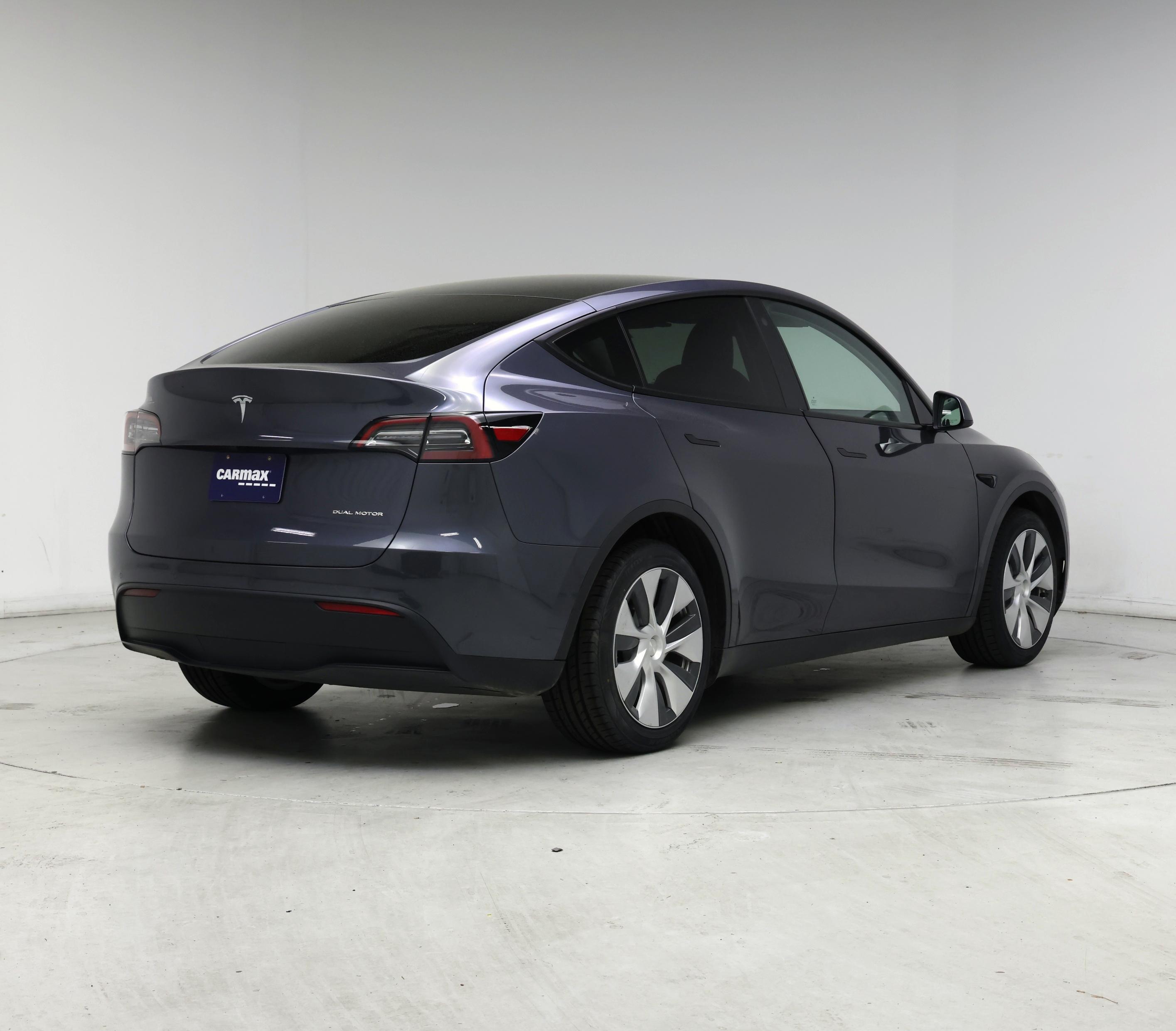 Thumbnail: 2022 Tesla Model Y - 8
