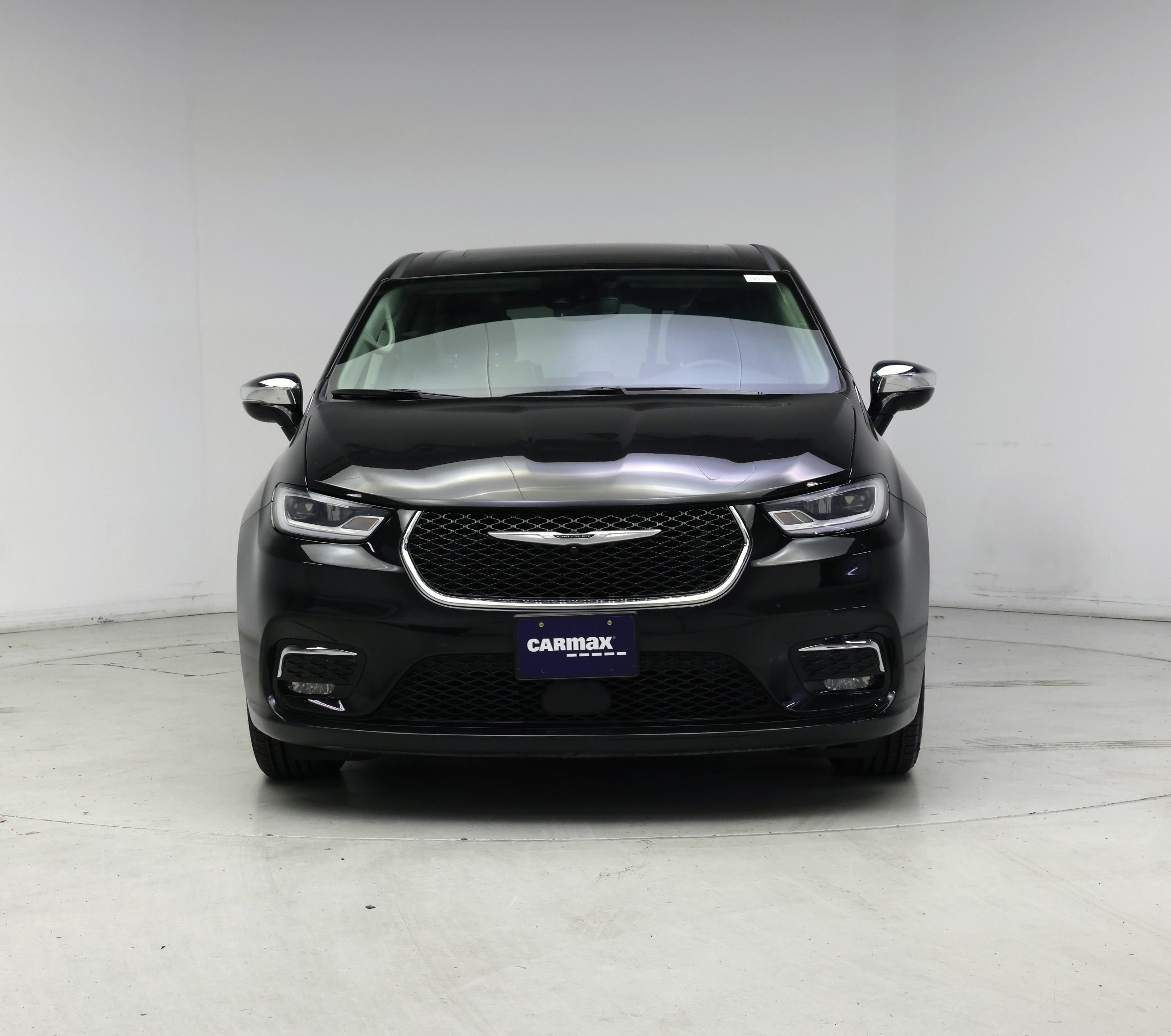 Thumbnail: 2023 Chrysler Pacifica - 5