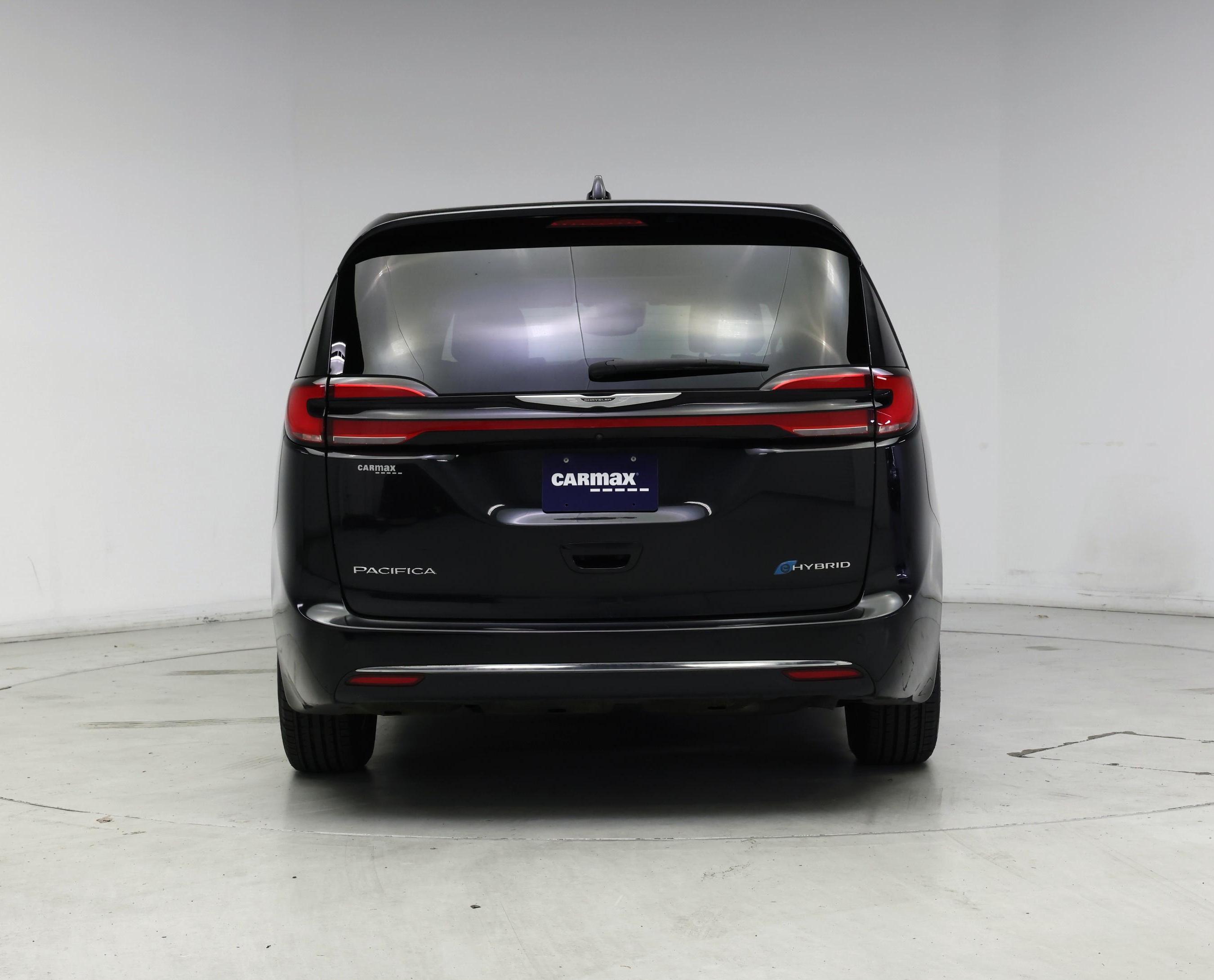 Thumbnail: 2023 Chrysler Pacifica - 6