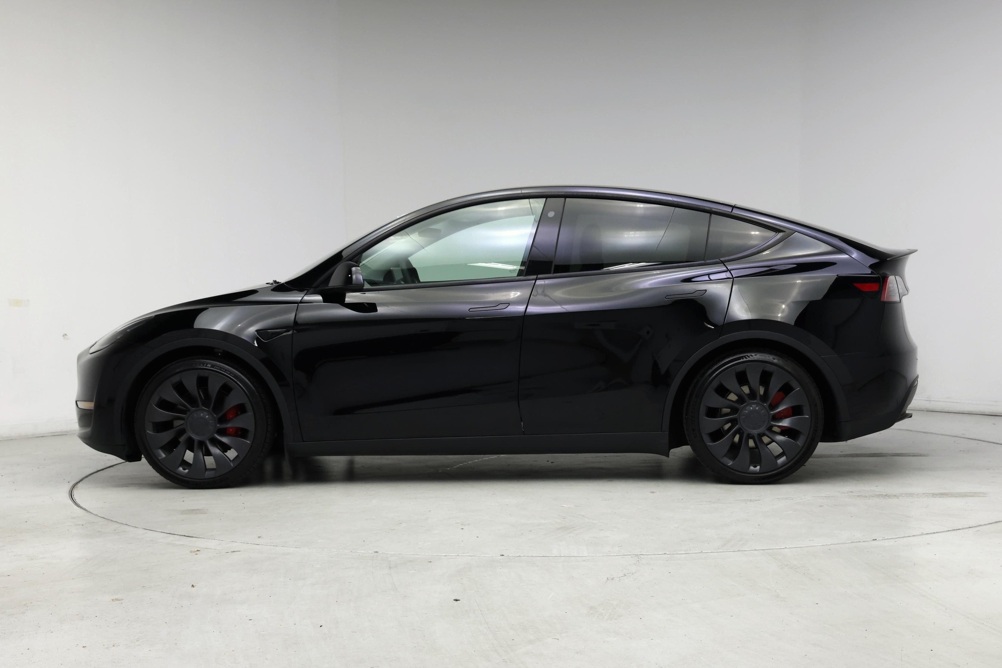 Thumbnail: 2023 Tesla Model Y - 3