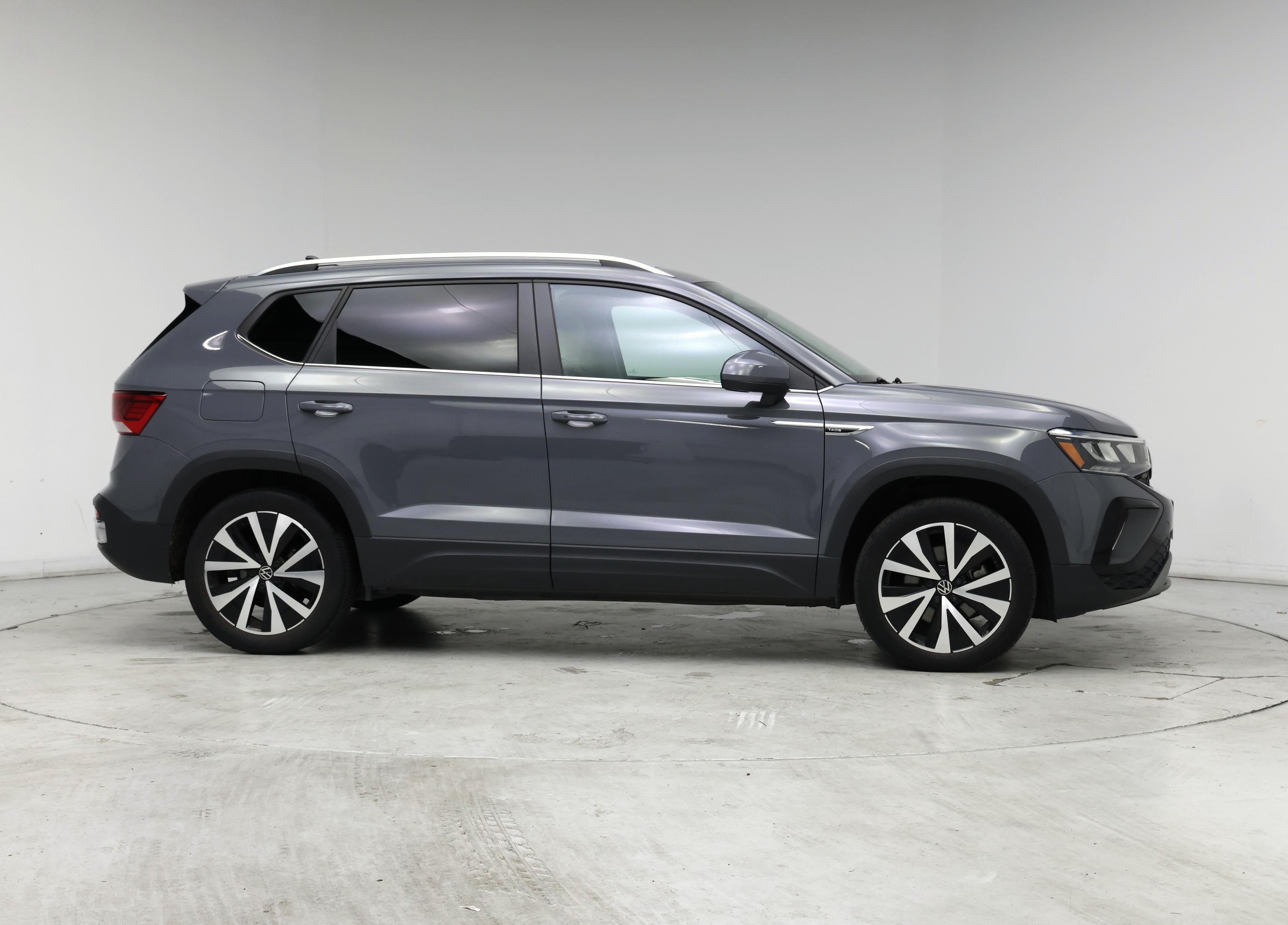 Thumbnail: 2022 Volkswagen Taos - 7