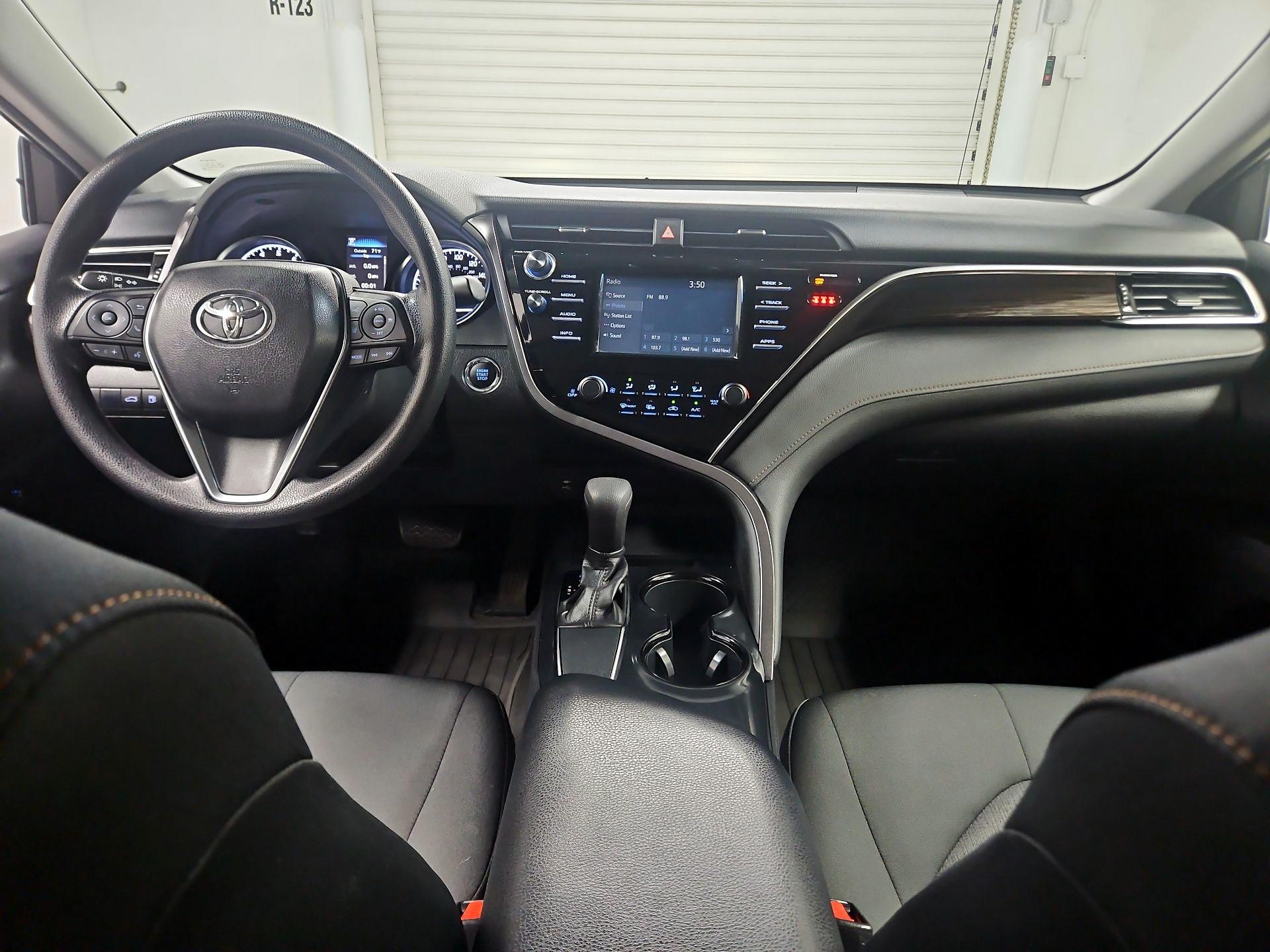 Thumbnail: 2018 Toyota Camry - 9