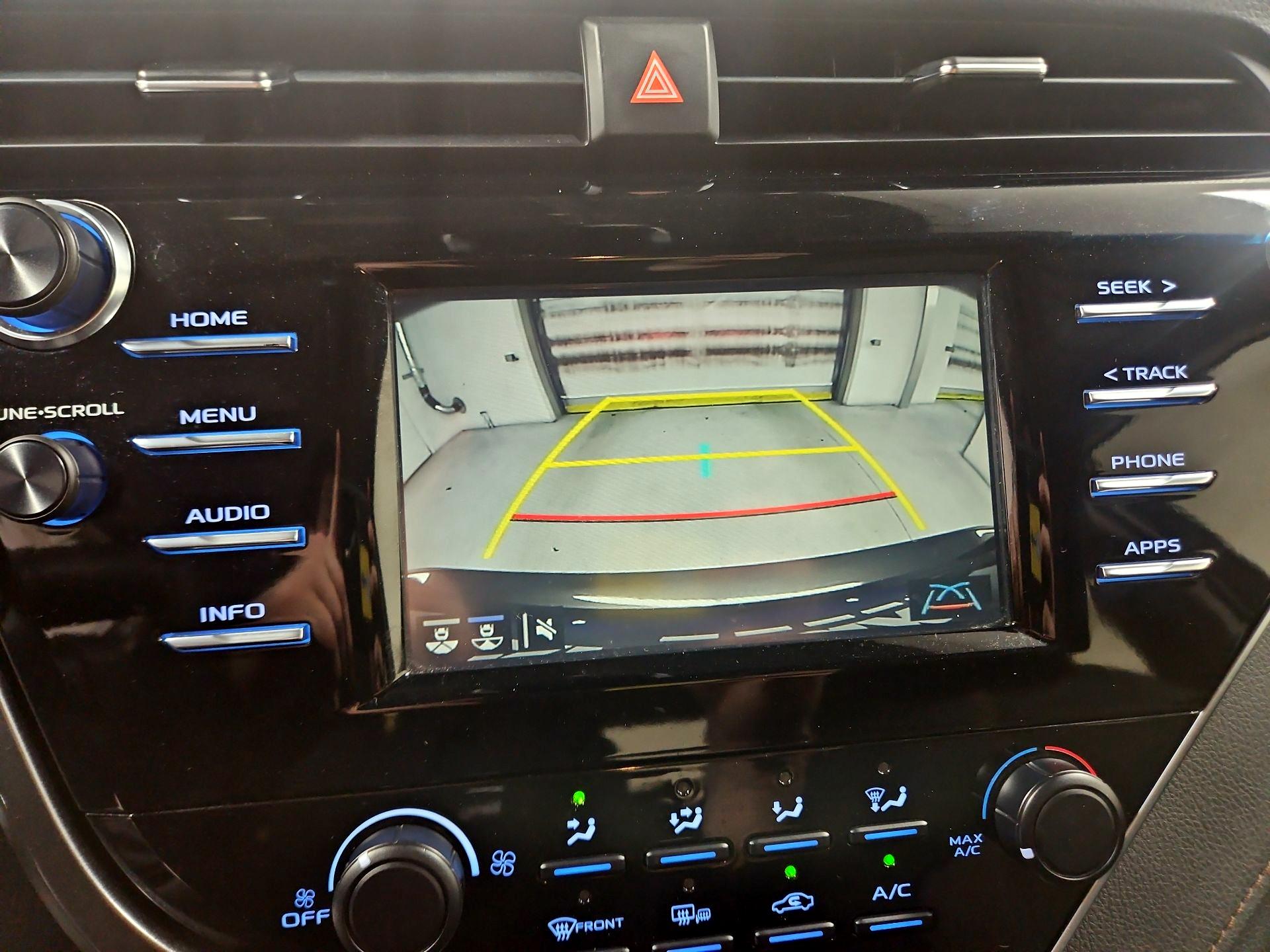 Thumbnail: 2018 Toyota Camry - 14