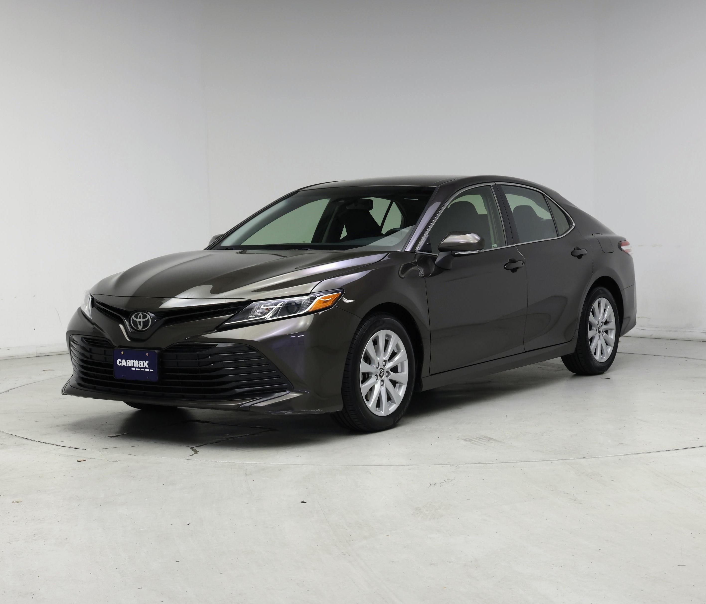 Thumbnail: 2018 Toyota Camry - 4