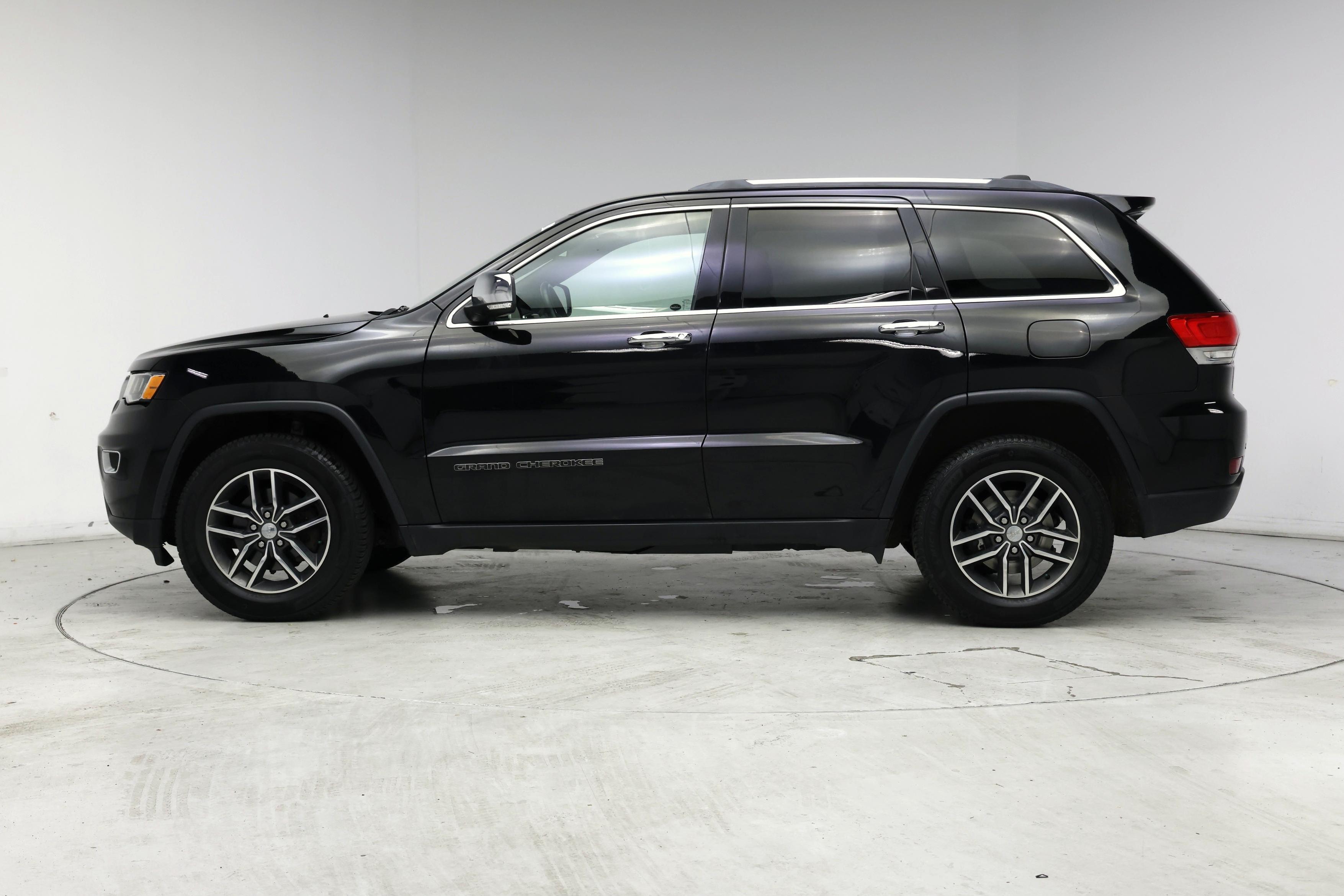 Thumbnail: 2018 Jeep Grand Cherokee - 3