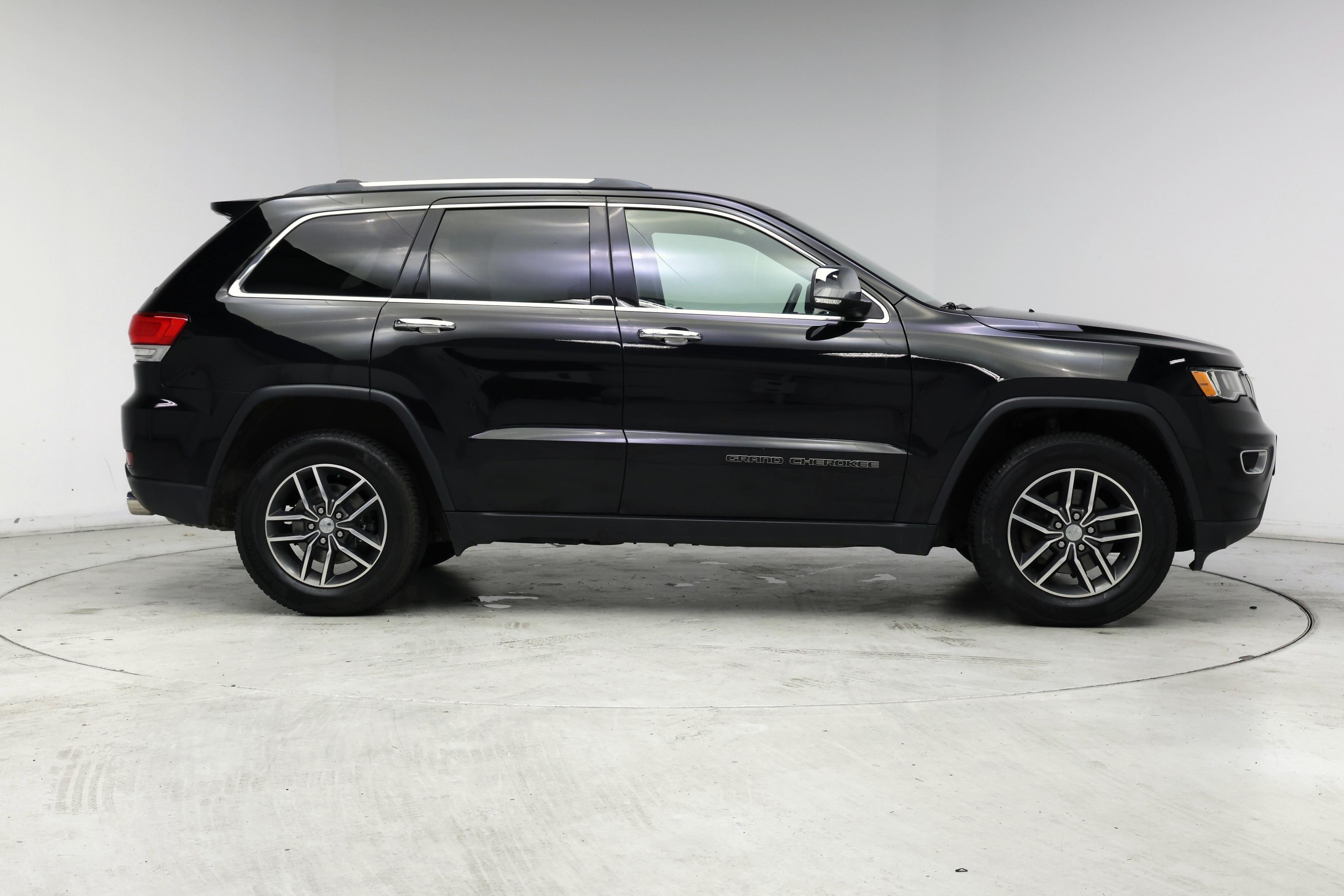 Thumbnail: 2018 Jeep Grand Cherokee - 7