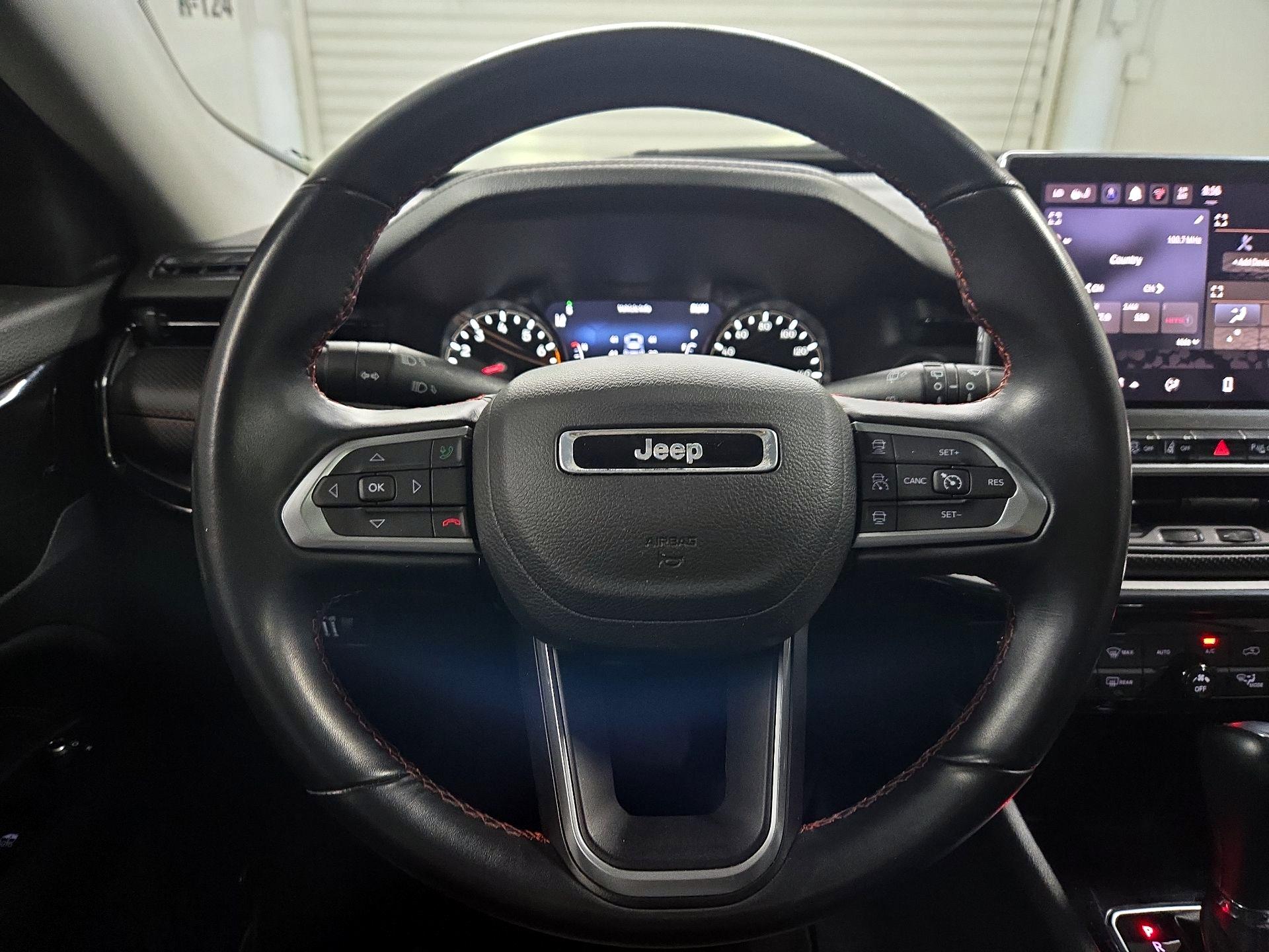 Thumbnail: 2022 Jeep Compass - 10