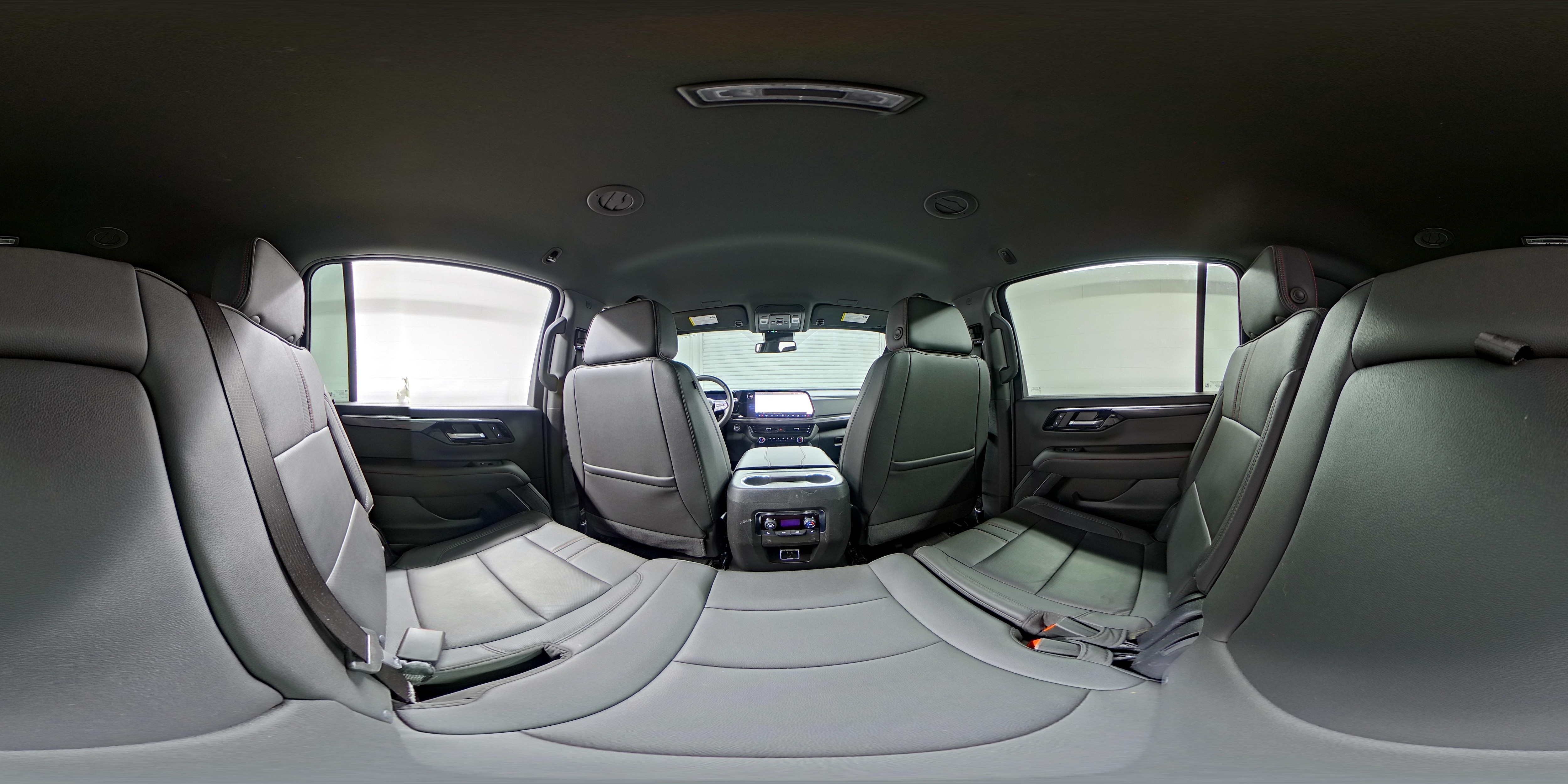 2025 Chevrolet Suburban RST - Photo 27