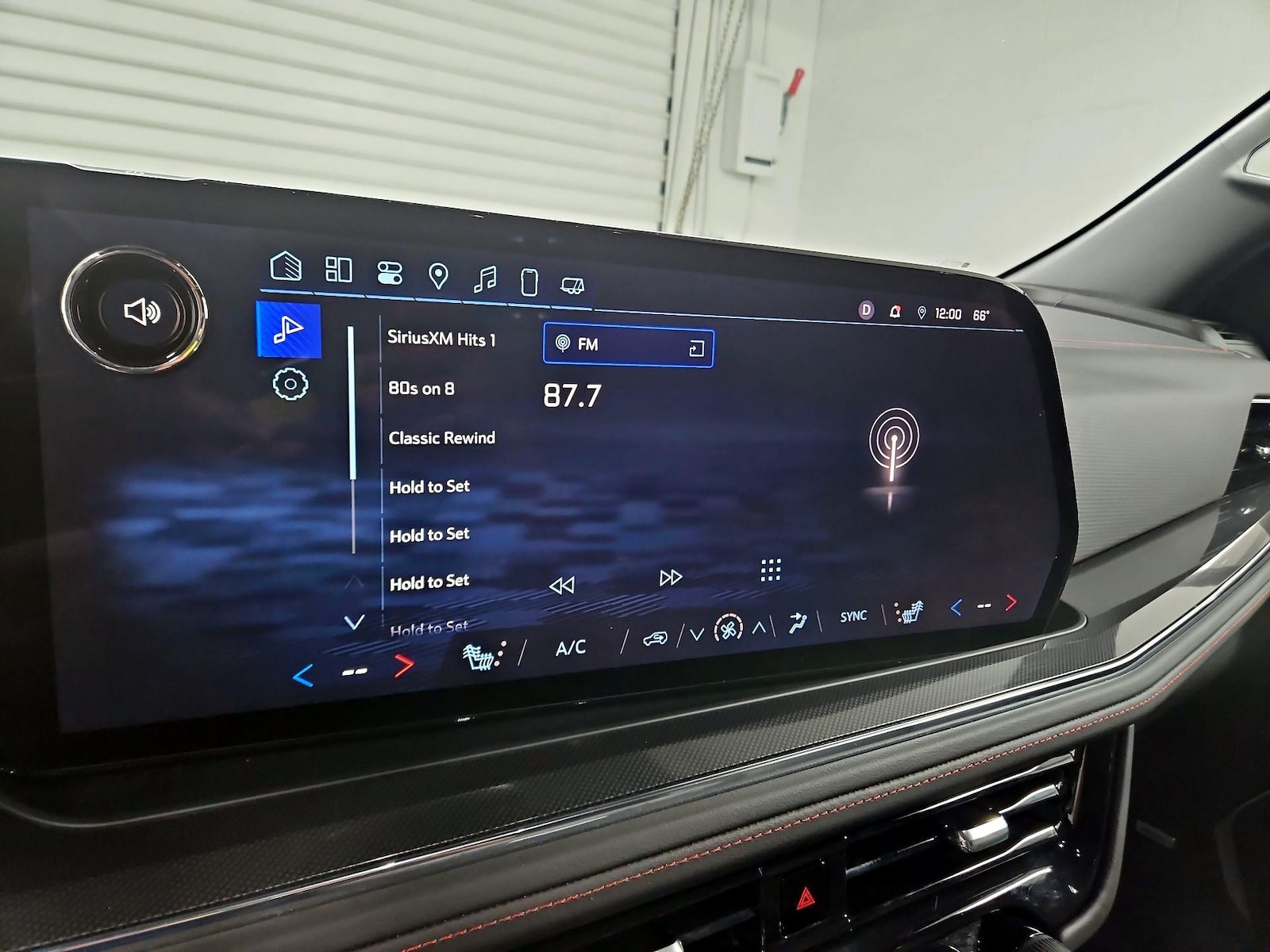 2025 Chevrolet Suburban RST - Photo 17