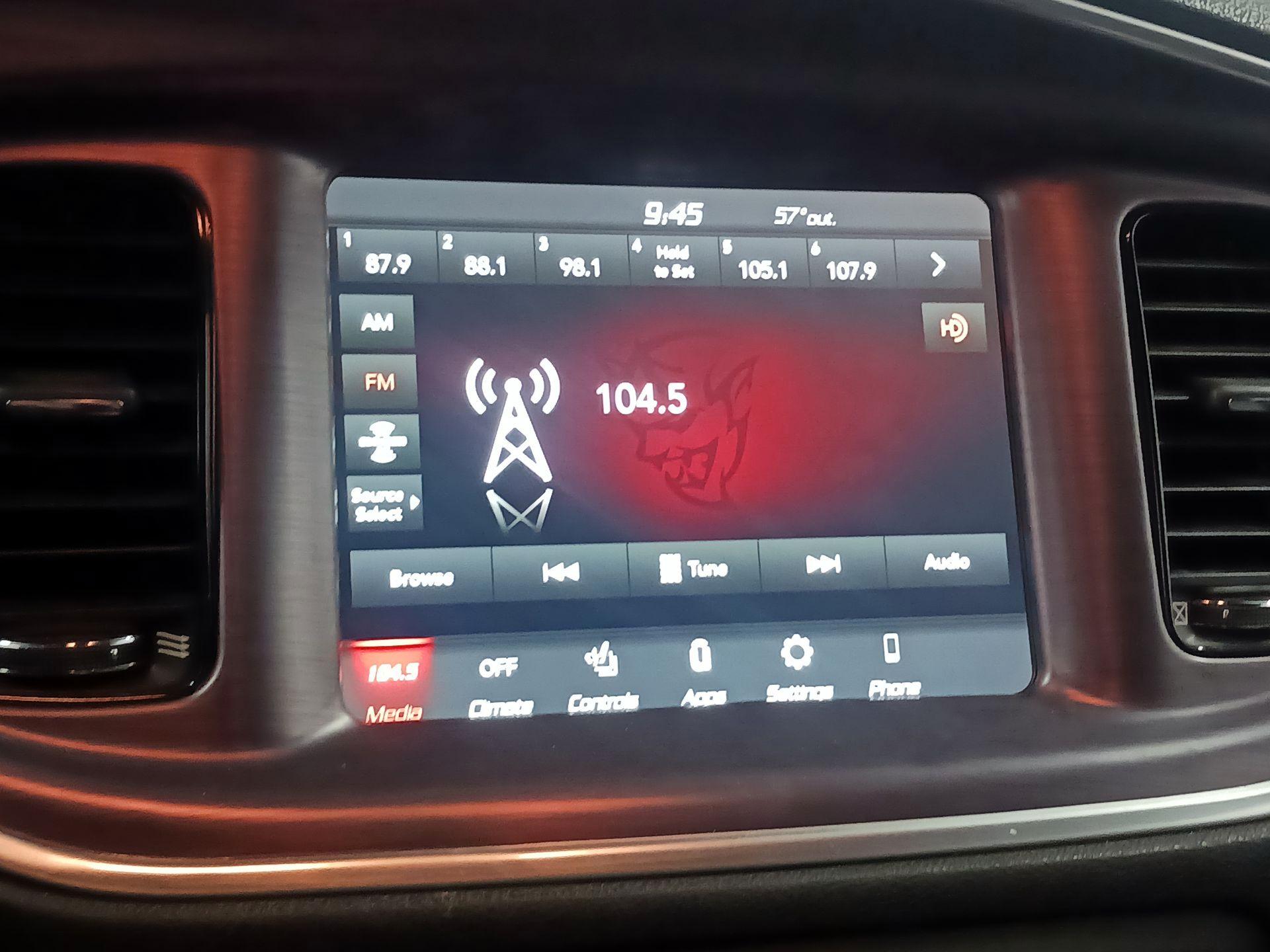 Thumbnail: 2018 Dodge Charger - 12