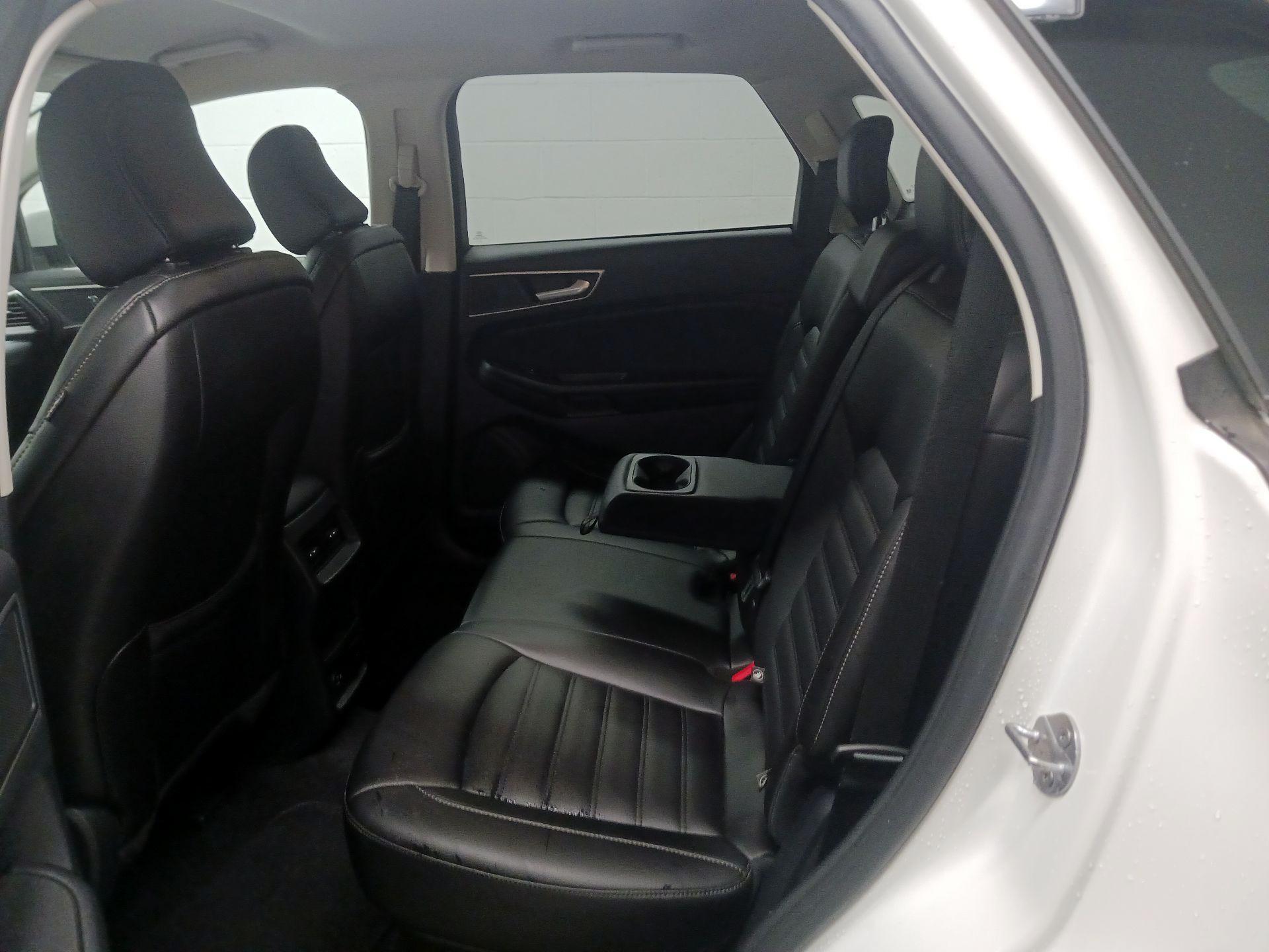 Thumbnail: 2021 Ford Edge - 16