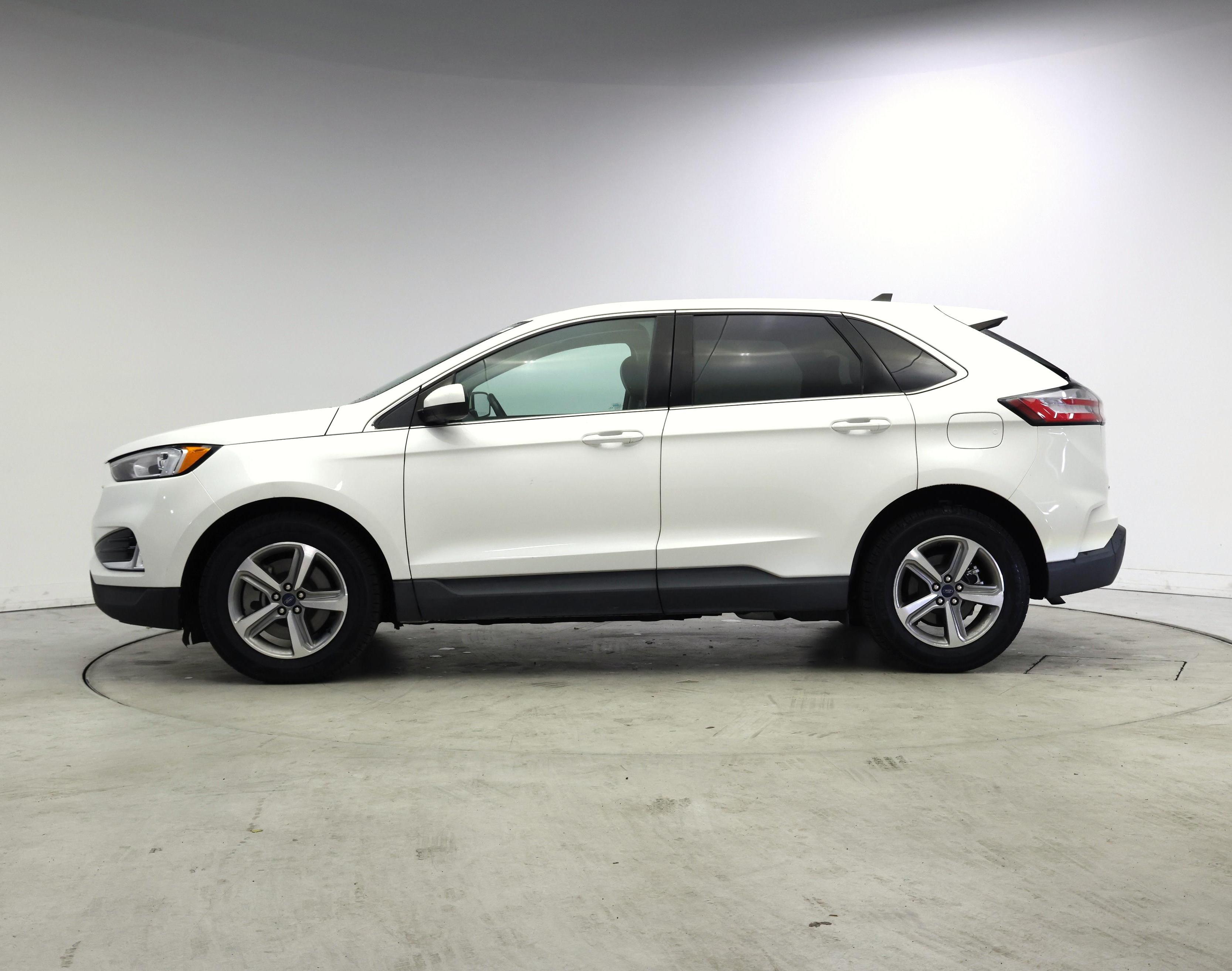 Thumbnail: 2021 Ford Edge - 3