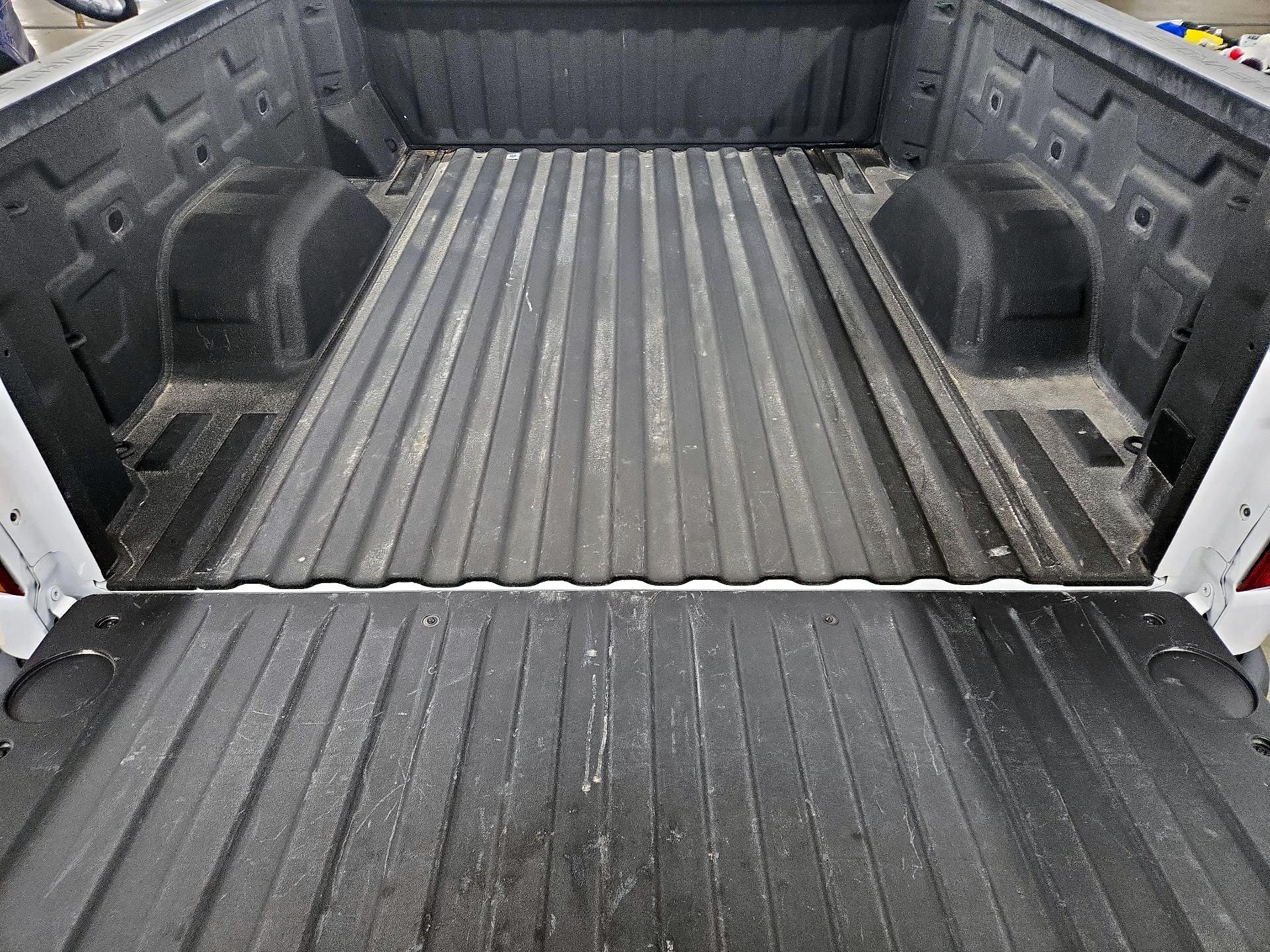 Thumbnail: 2025 Chevrolet Silverado 1500 - 20