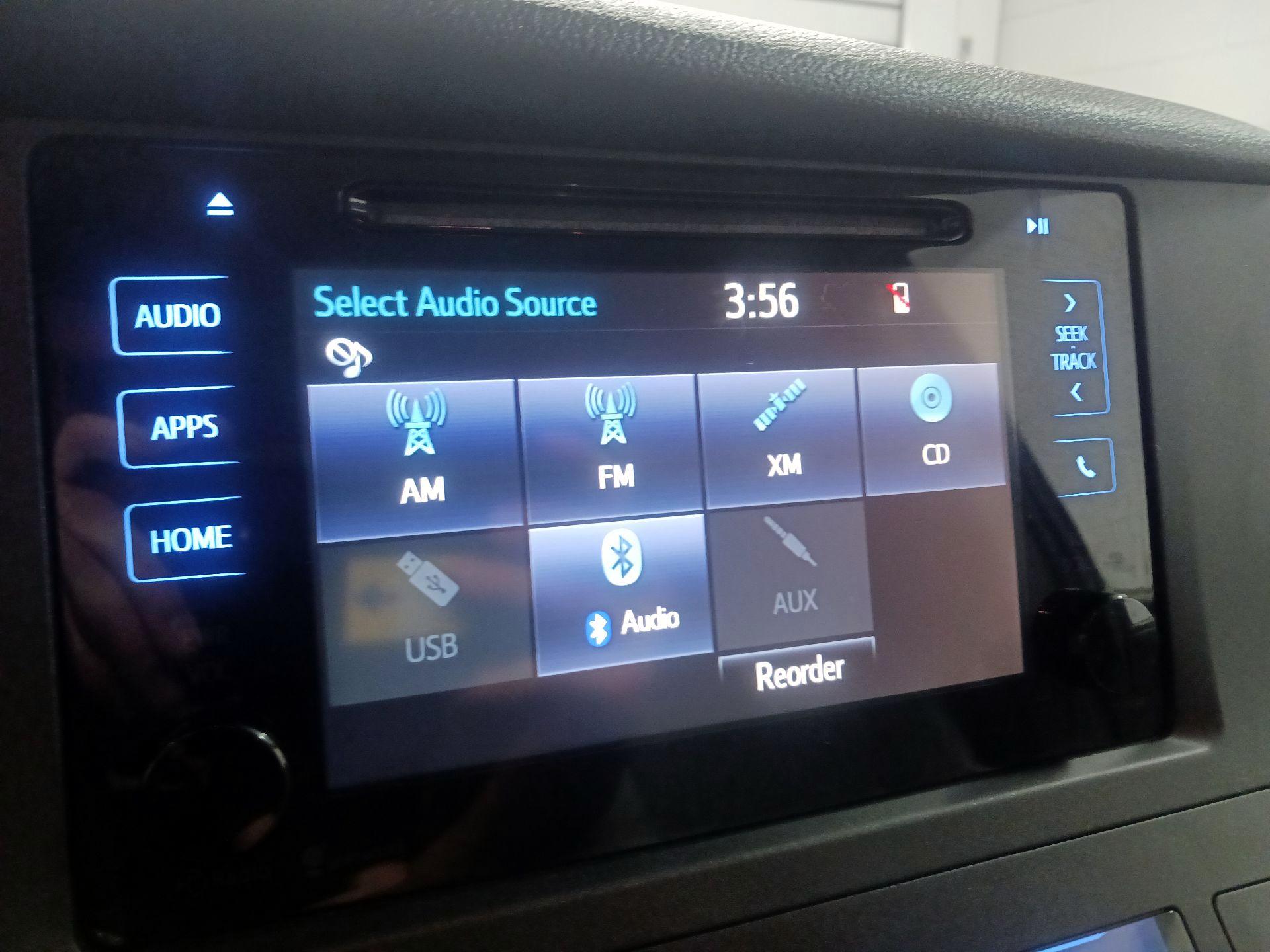 Thumbnail: 2015 Toyota Sienna - 14