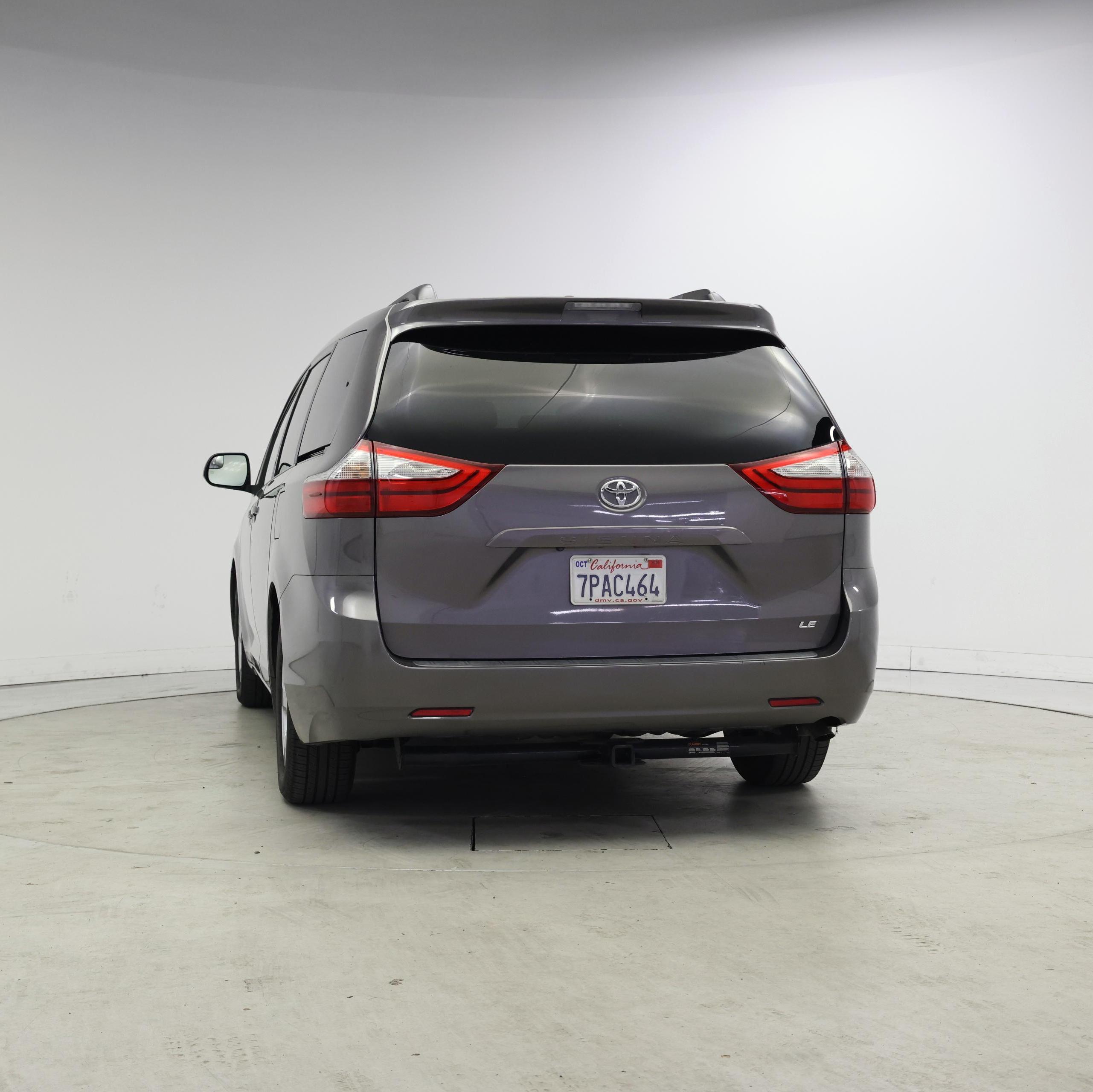 Thumbnail: 2015 Toyota Sienna - 6