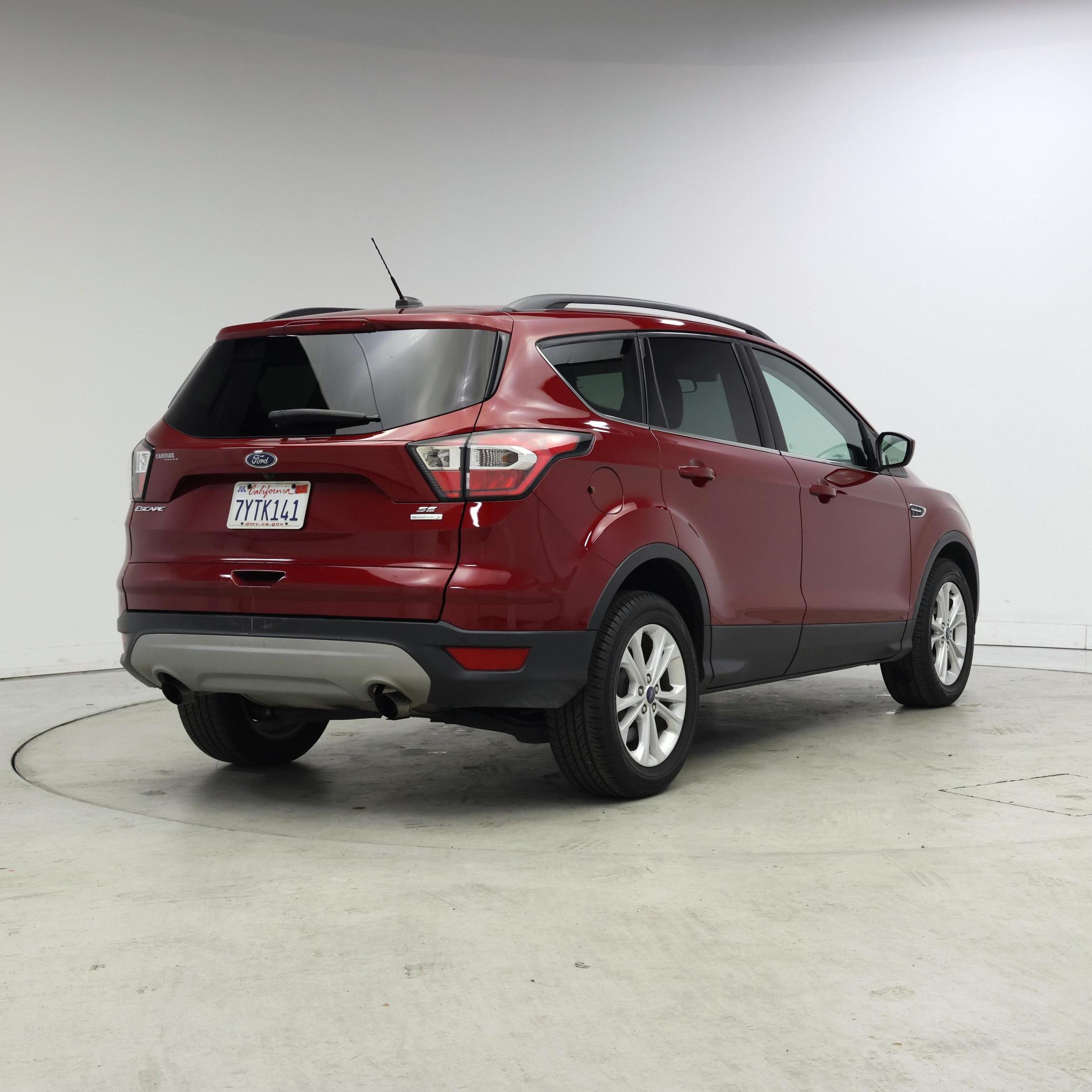 Thumbnail: 2017 Ford Escape - 8