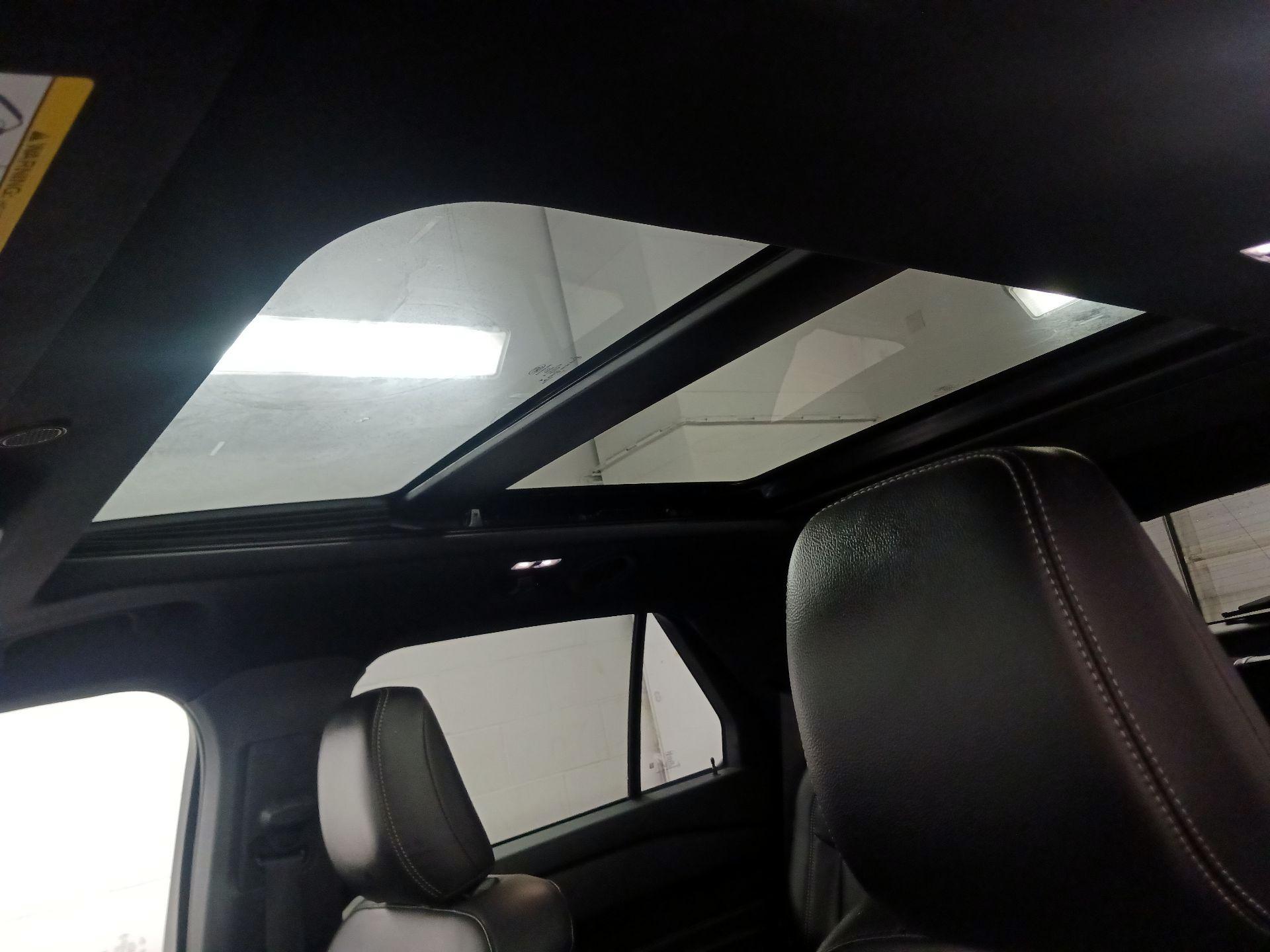 Thumbnail: 2020 Ford Explorer - 18