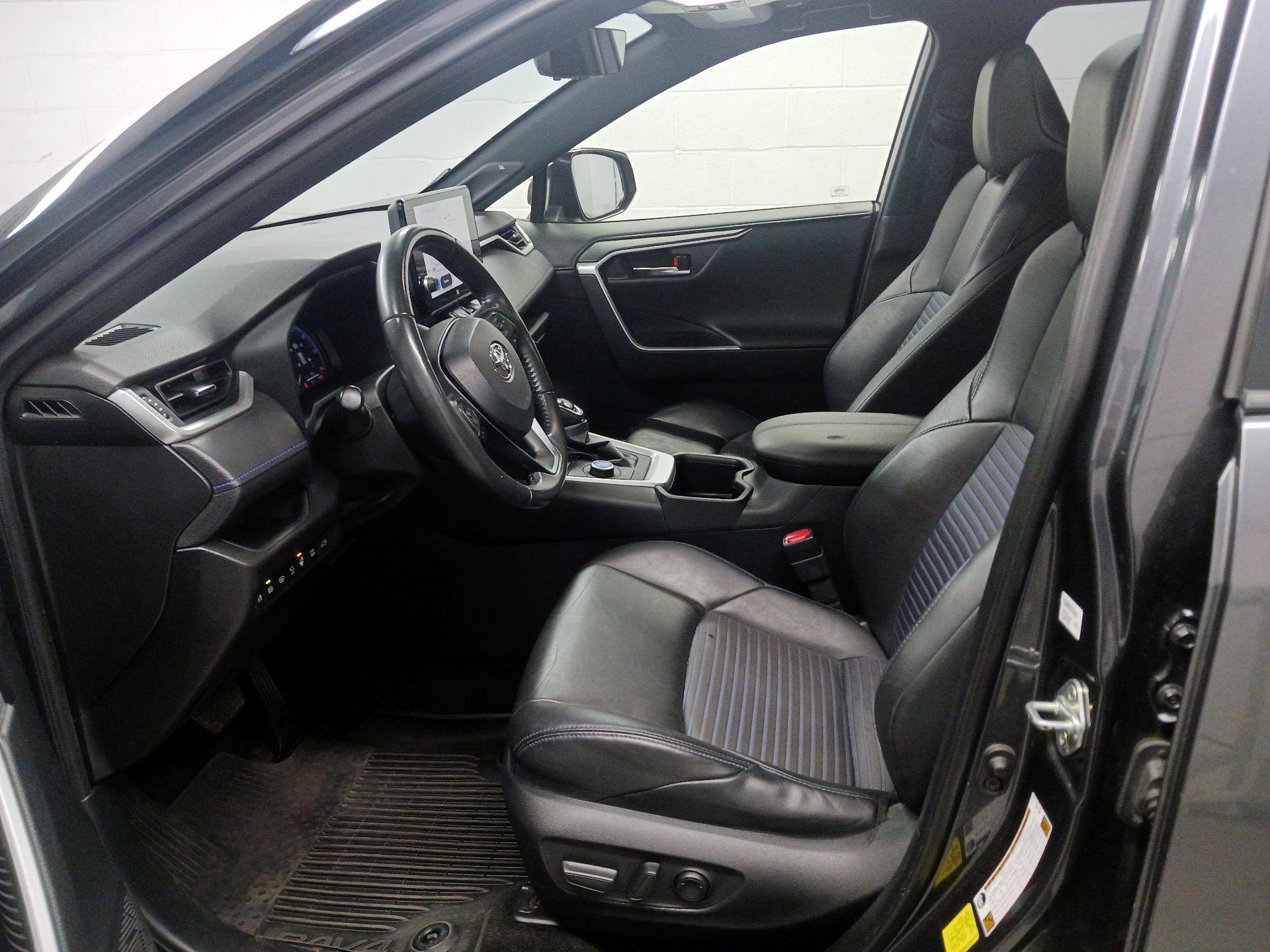 Thumbnail: 2023 Toyota RAV4 - 11