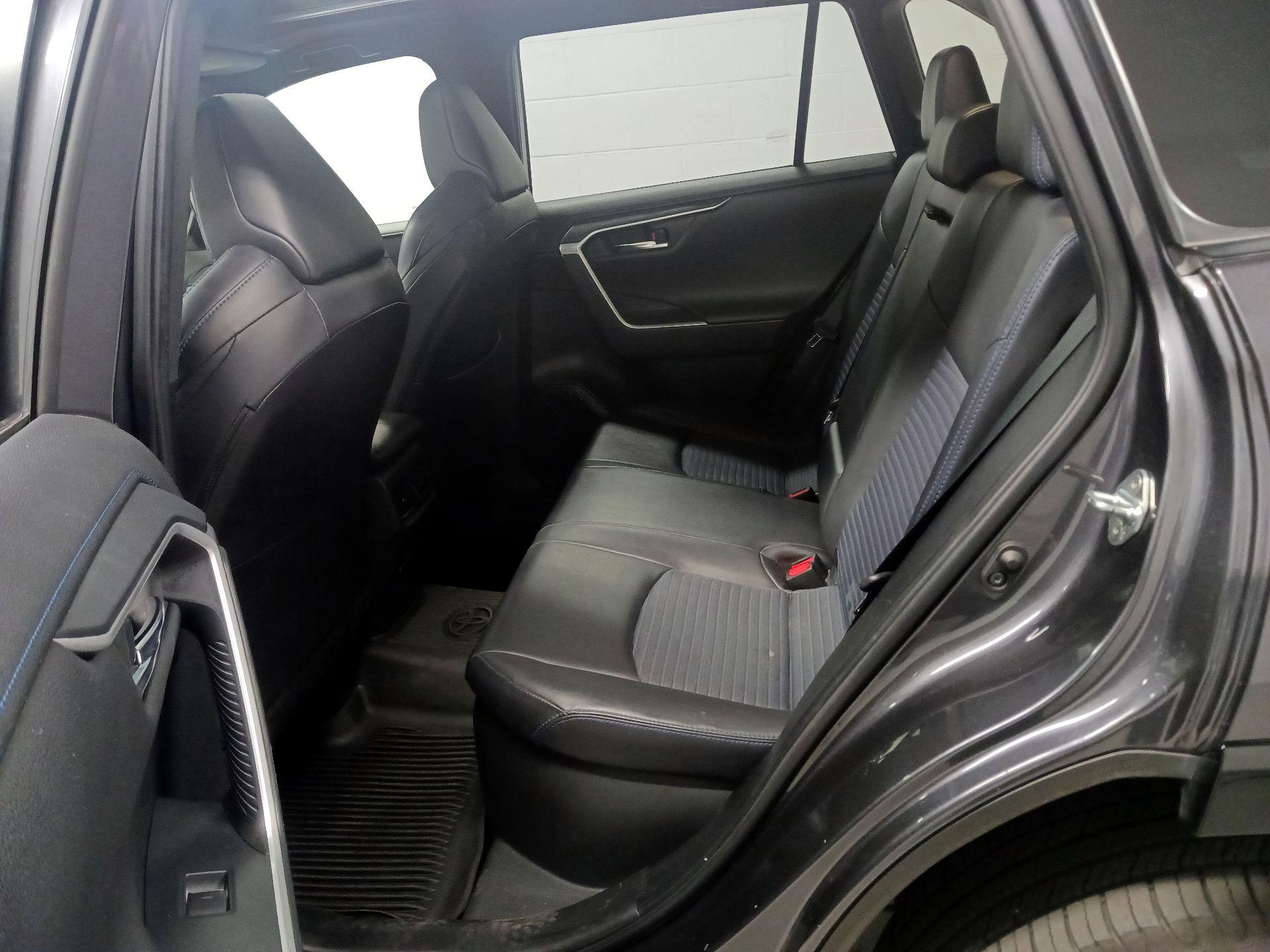 Thumbnail: 2023 Toyota RAV4 - 20