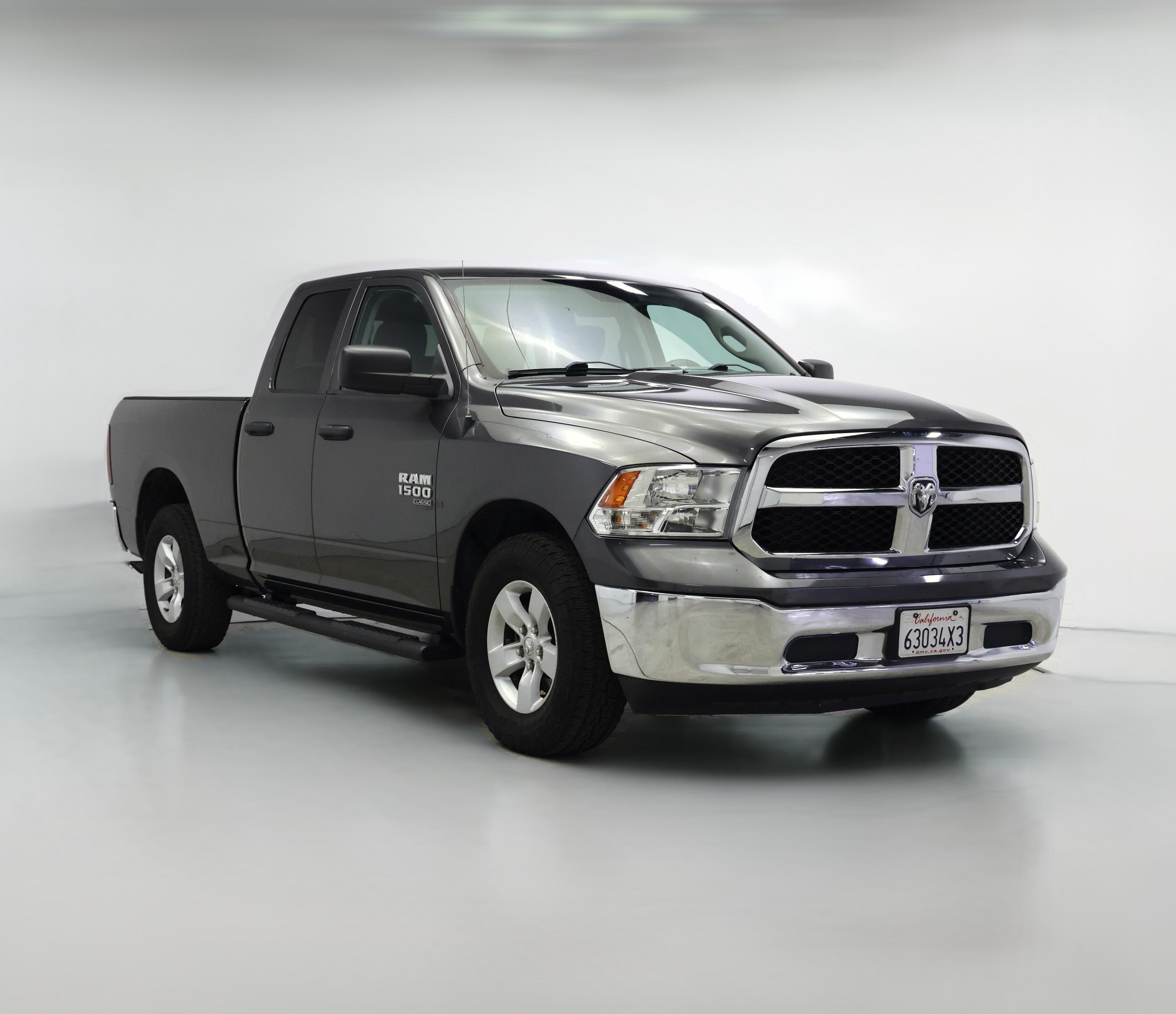 Thumbnail: 2019 RAM 1500 Classic - 1