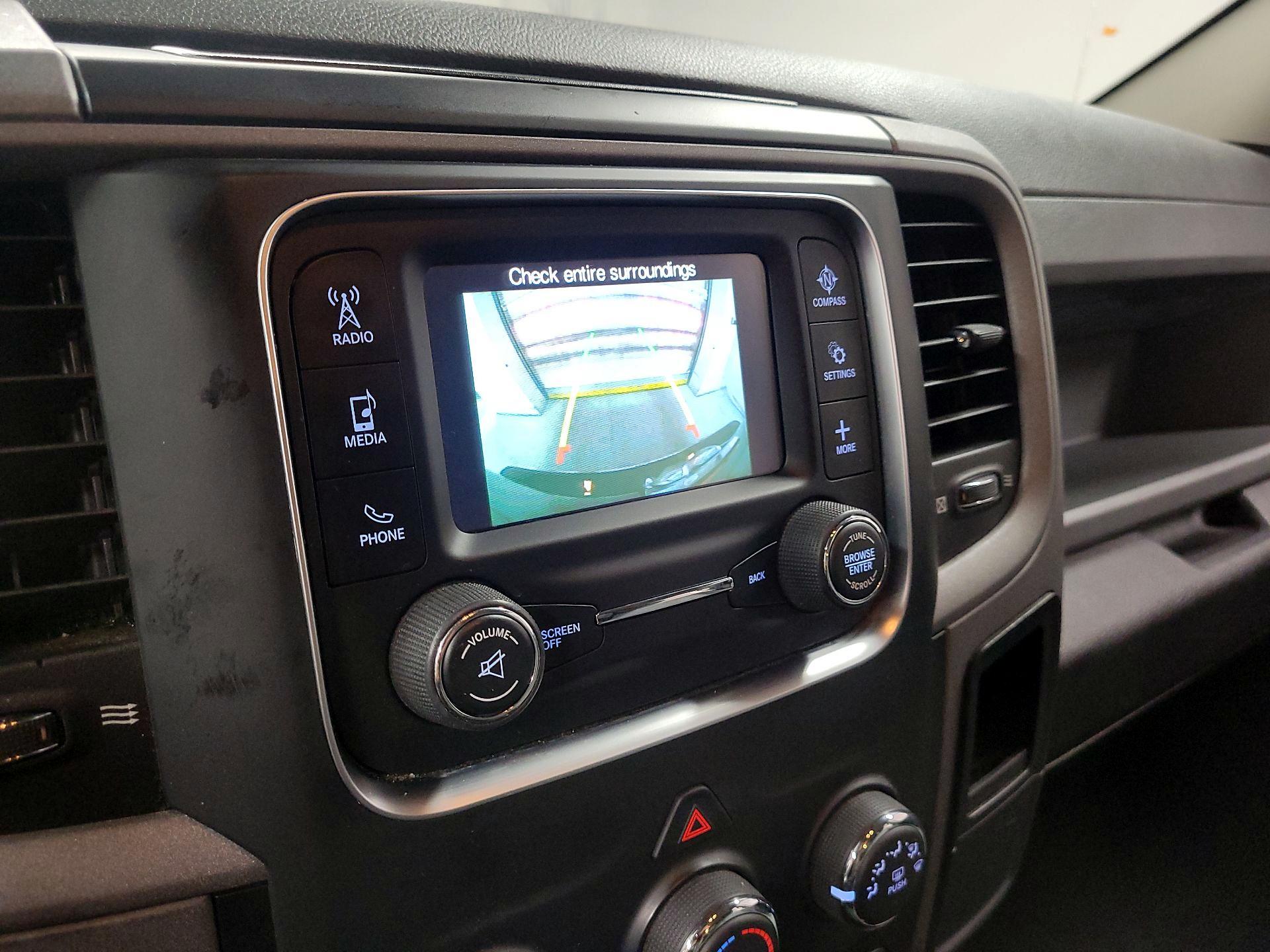 Thumbnail: 2019 RAM 1500 Classic - 13