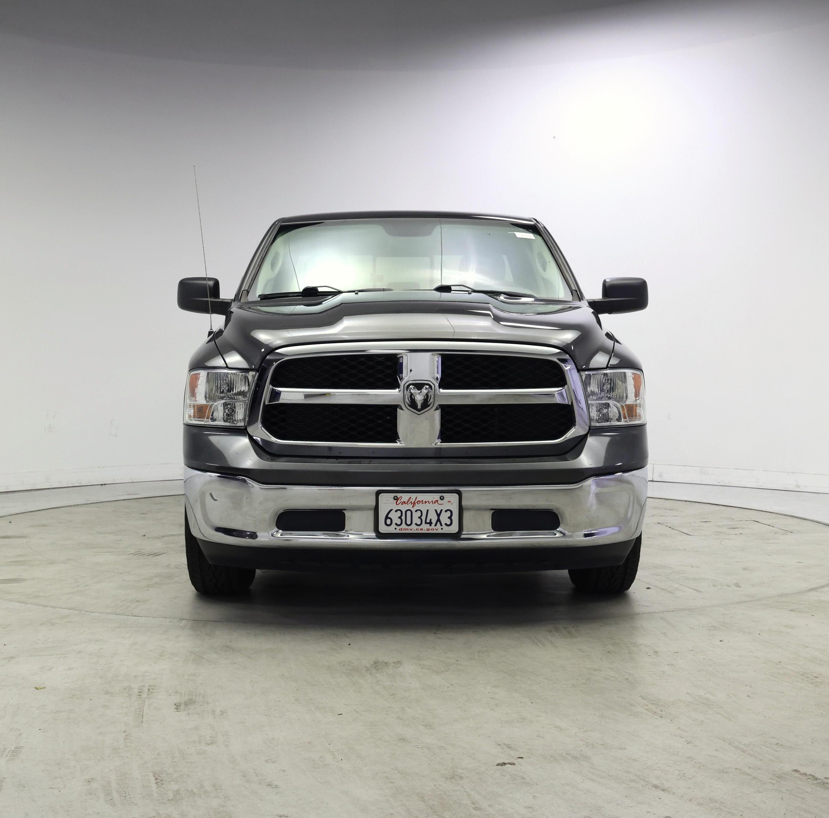 Thumbnail: 2019 RAM 1500 Classic - 5