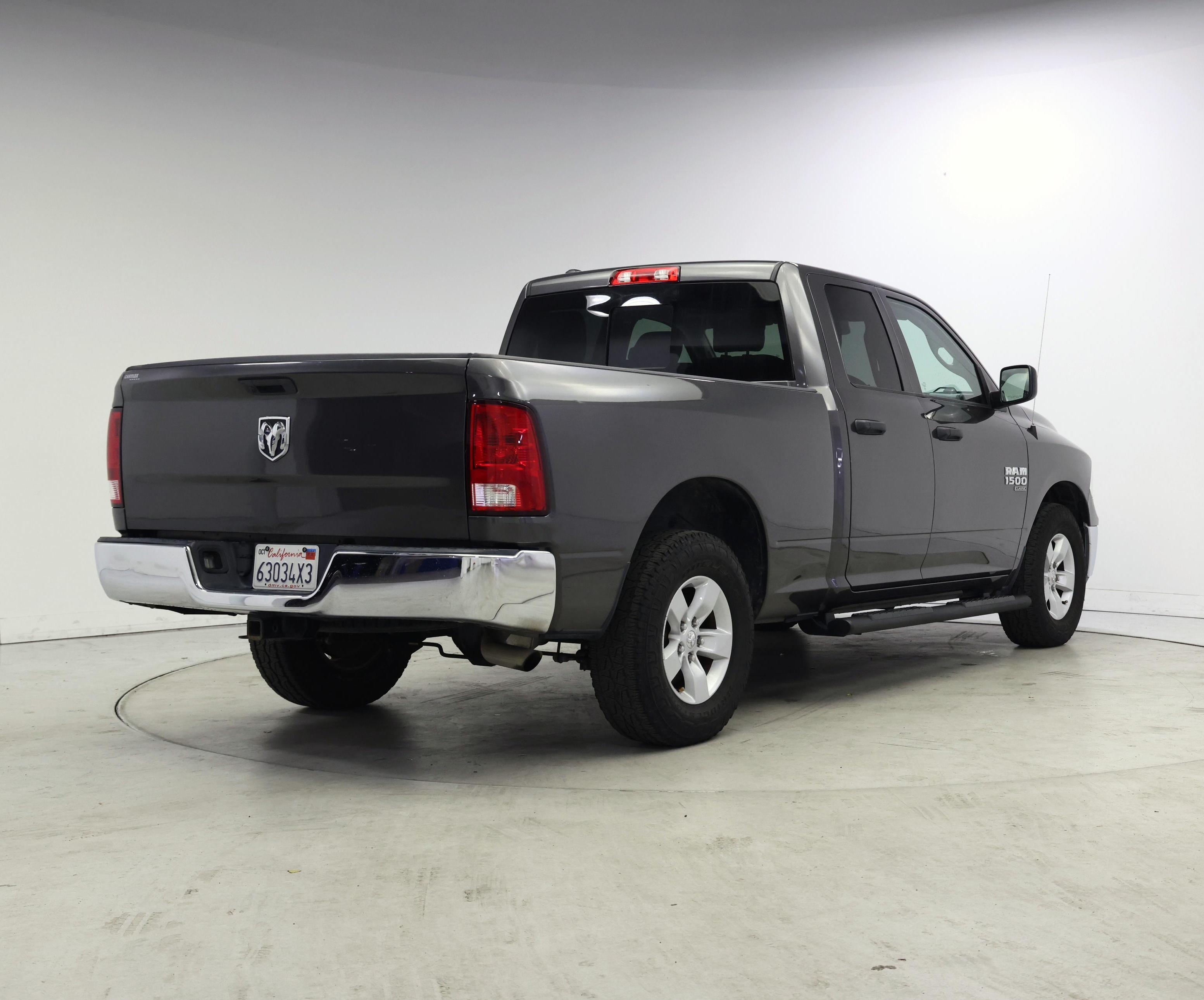 Thumbnail: 2019 RAM 1500 Classic - 8