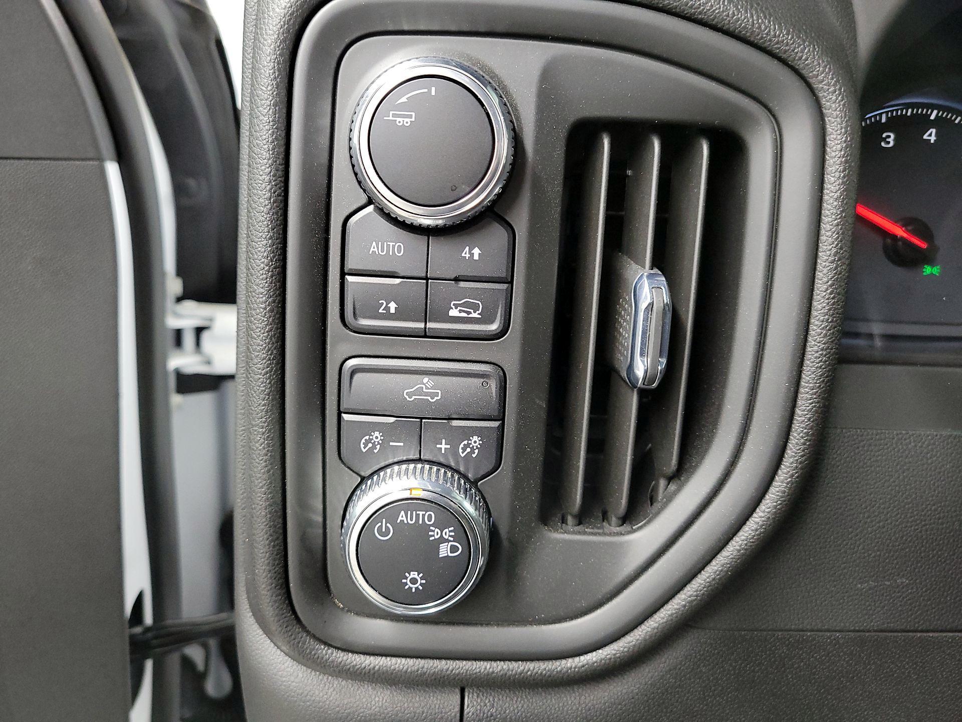Thumbnail: 2023 GMC Sierra 1500 - 13