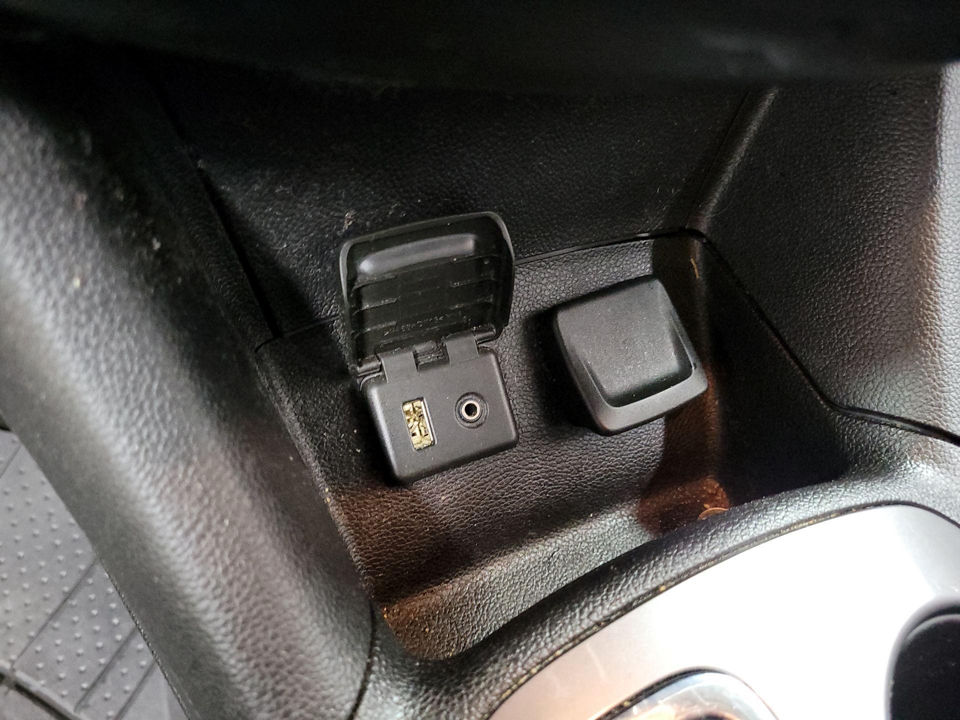 Thumbnail: 2018 Chevrolet Cruze - 18