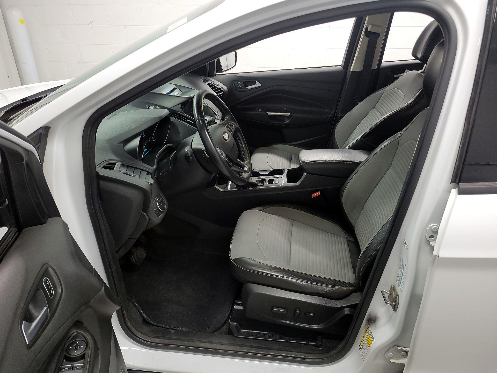 Thumbnail: 2017 Ford Escape - 11