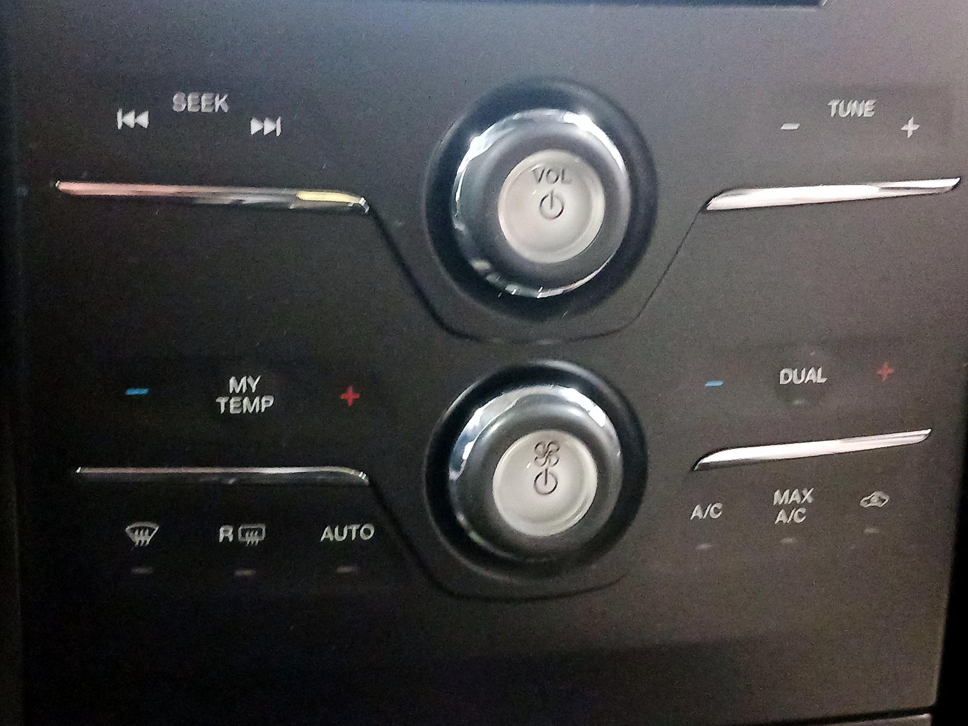 Thumbnail: 2016 Ford Flex - 15