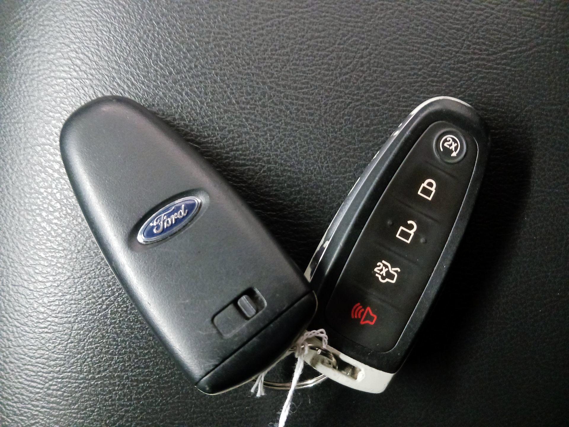 Thumbnail: 2016 Ford Flex - 20