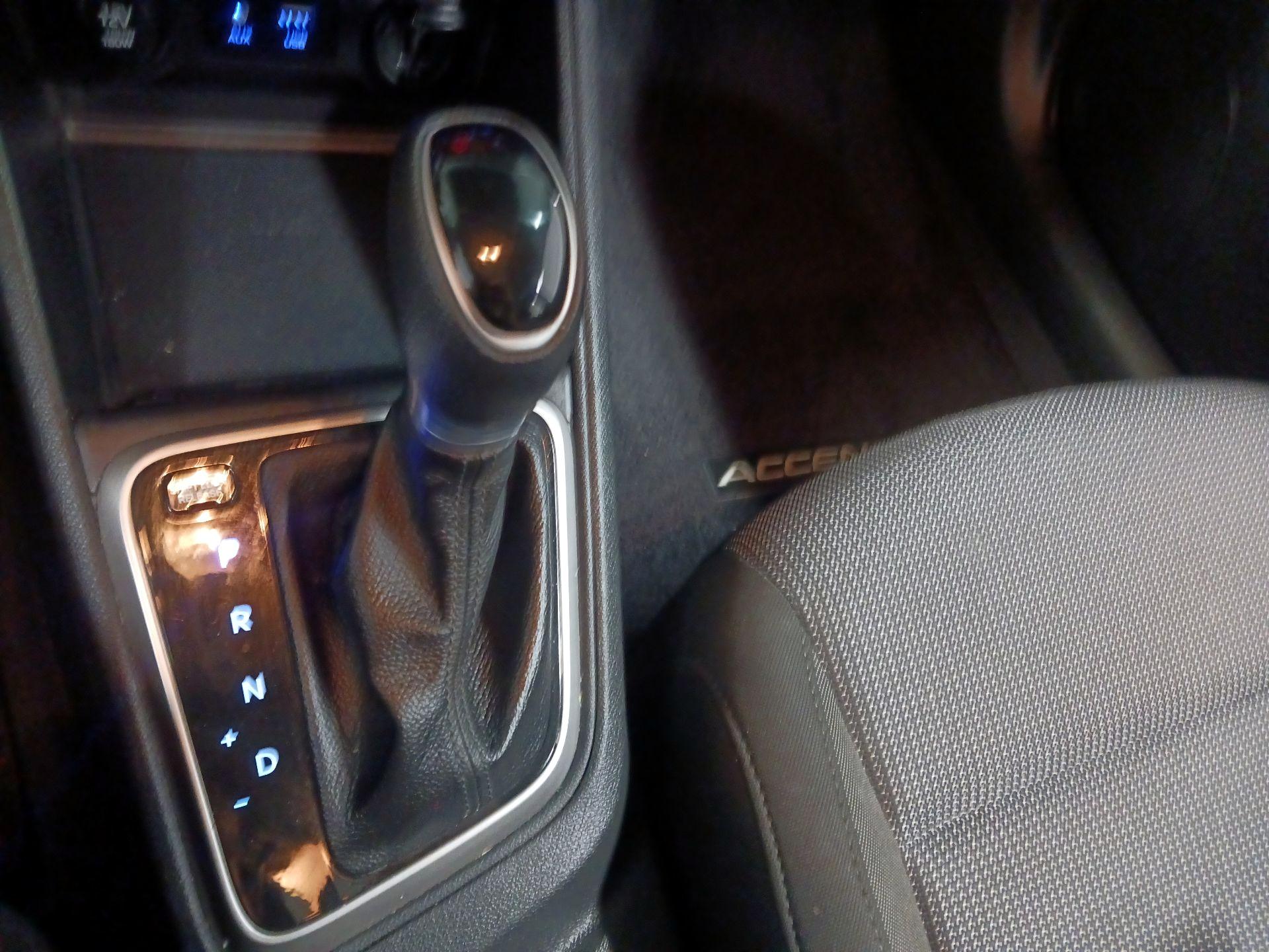 Thumbnail: 2021 Hyundai Accent - 16