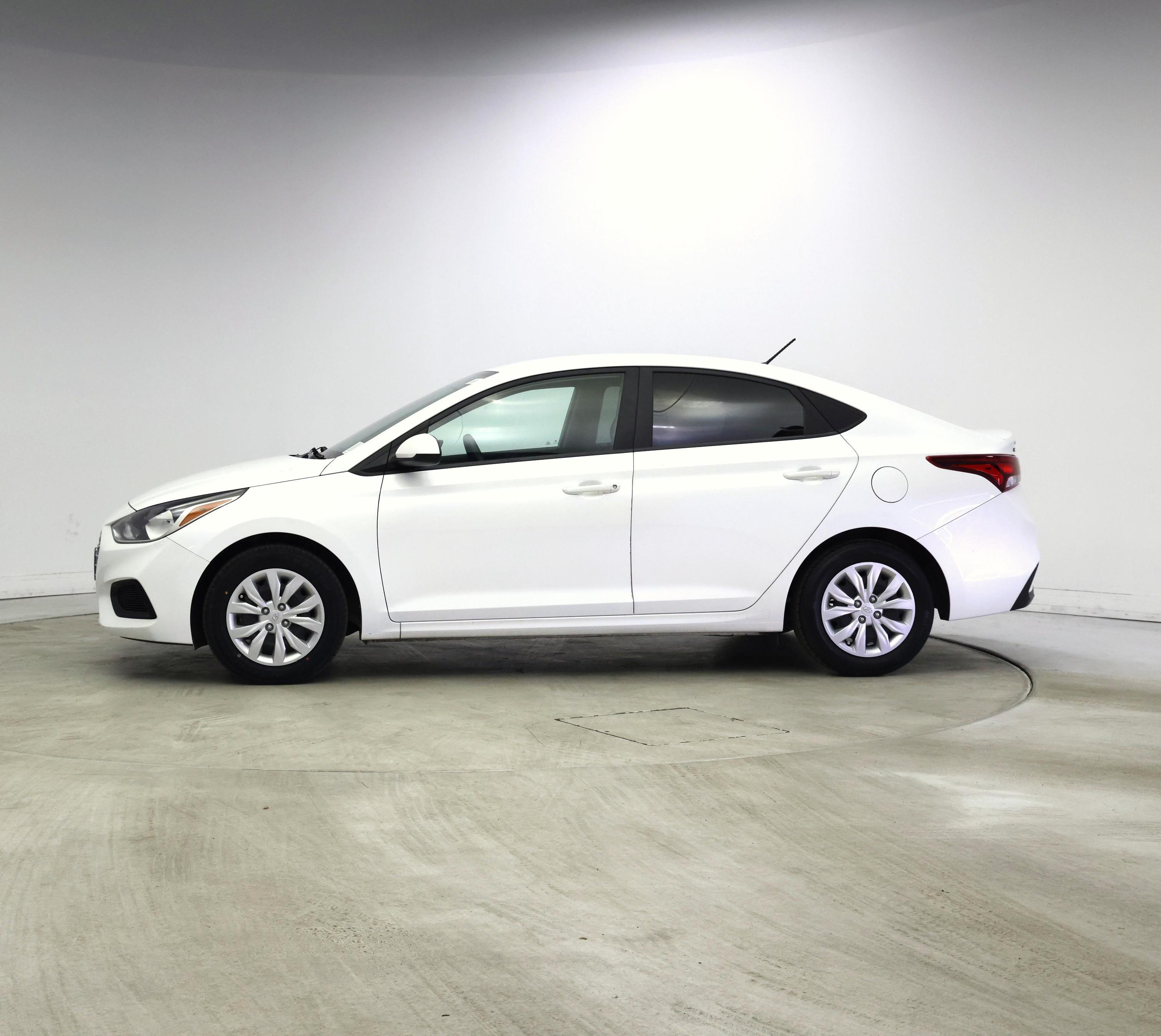 Thumbnail: 2021 Hyundai Accent - 3