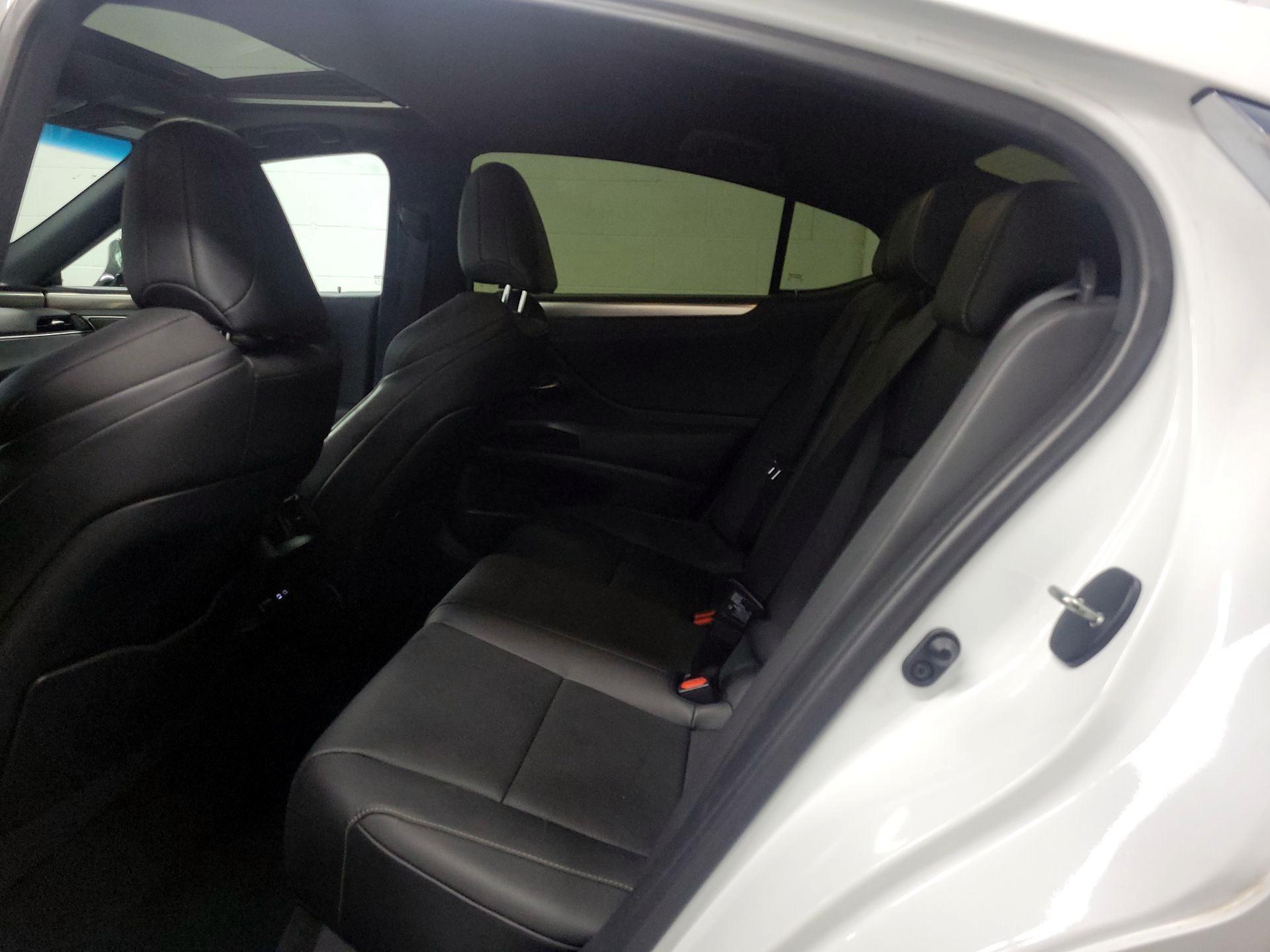 Thumbnail: 2023 Lexus ES - 17