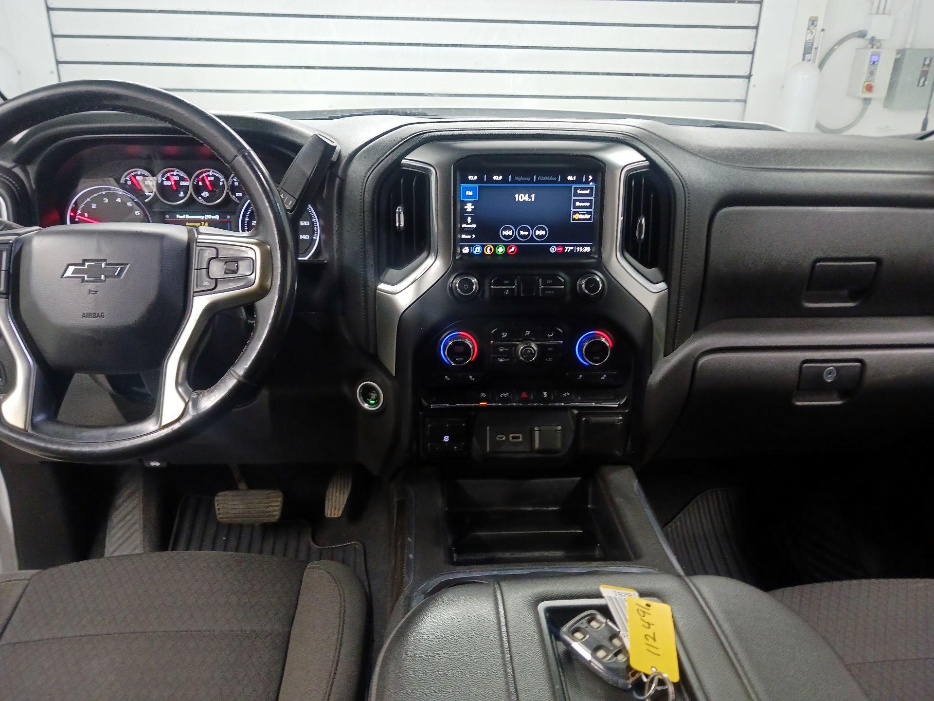 Thumbnail: 2021 Chevrolet Silverado 1500 - 9