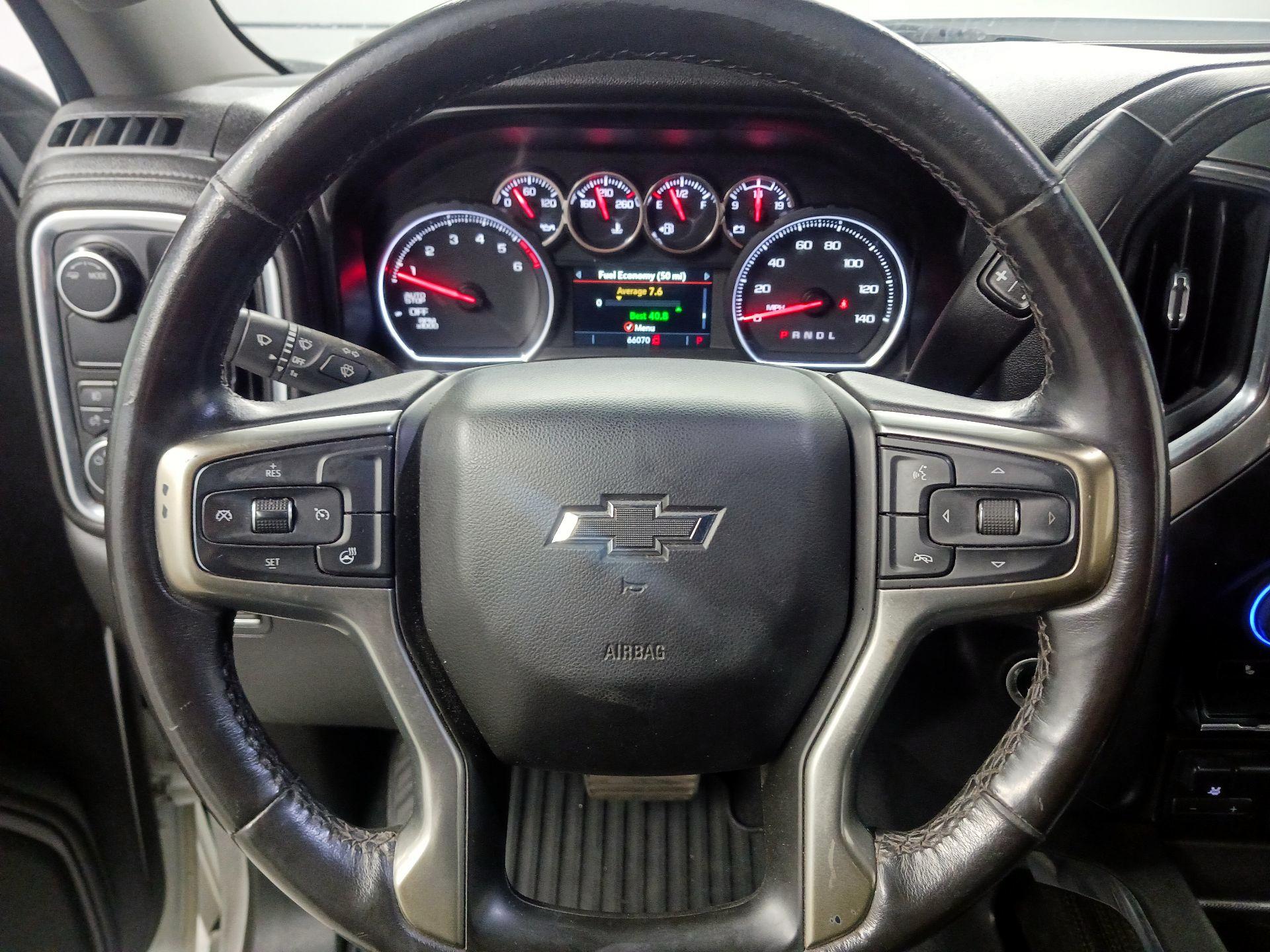Thumbnail: 2021 Chevrolet Silverado 1500 - 10